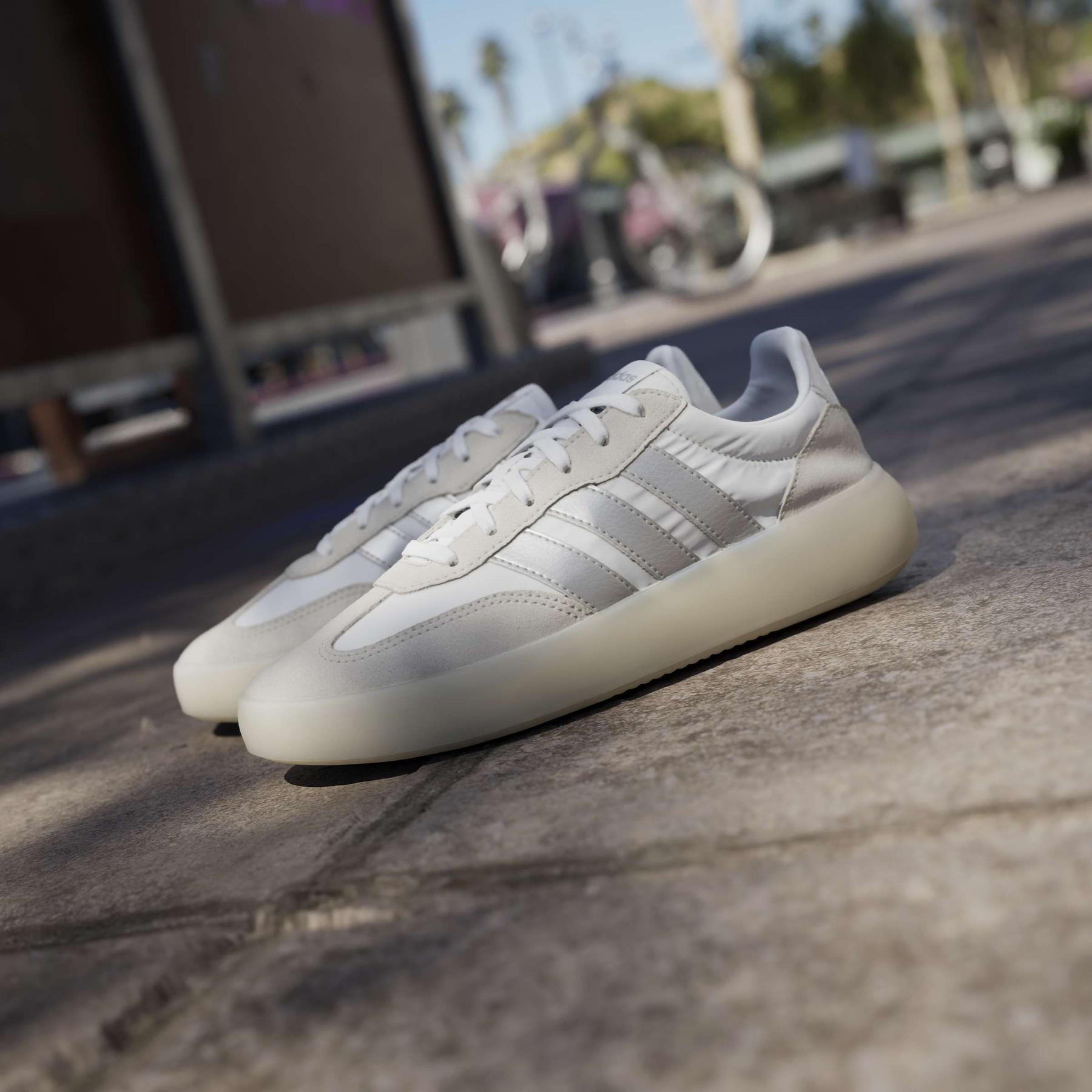 product/a/d/adidas_ji2321_20_footwear_photography_heromrktng_view_8-nw091625.jpg