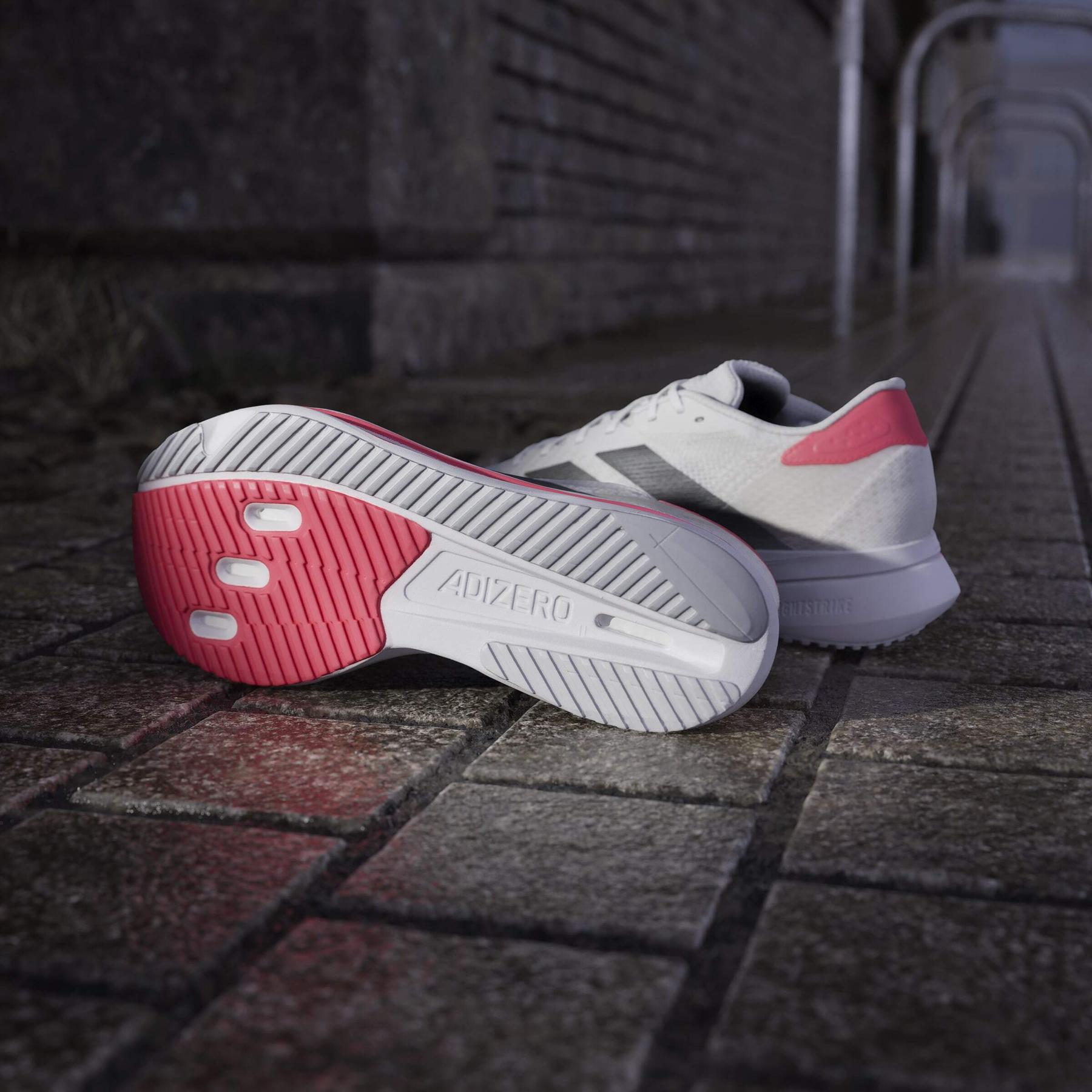 product/a/d/adidas_ji2983_ftwwht-cblack-lucred_14.jpg