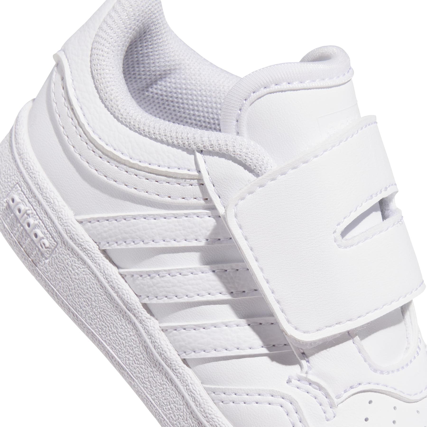 product/a/d/adidas_ji3485_8_footwear_photography_detail_view_1_white-nw091625.jpg