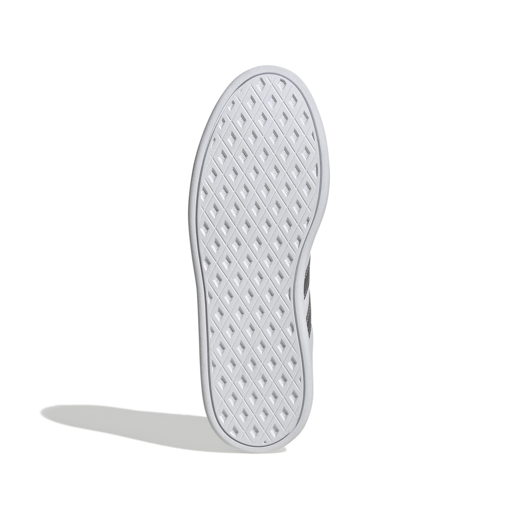 a/d/adidas_ji3527_4_footwear_photography_bottom_view_white.jpg