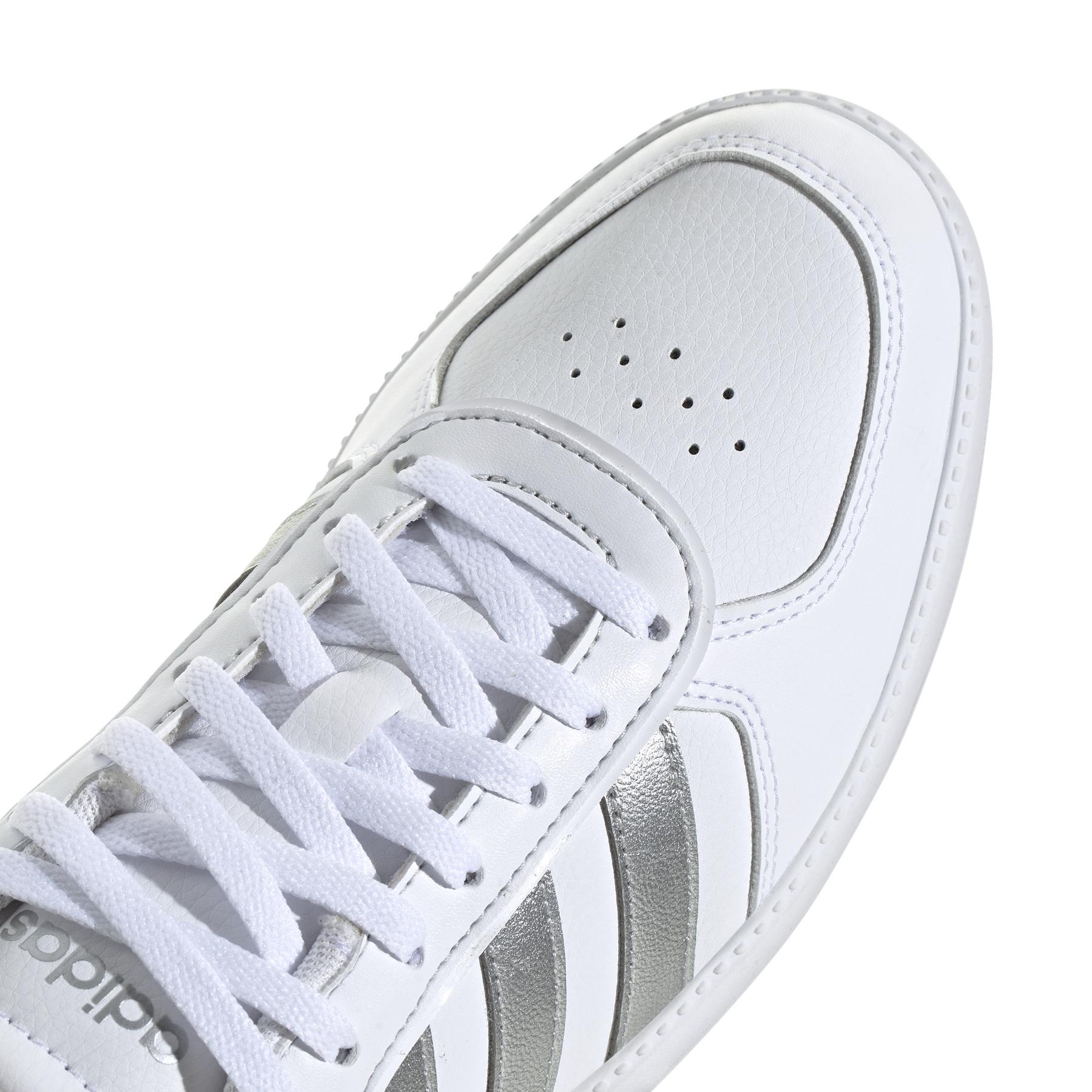 a/d/adidas_ji3527_8_footwear_photography_detail_view_1_white.jpg