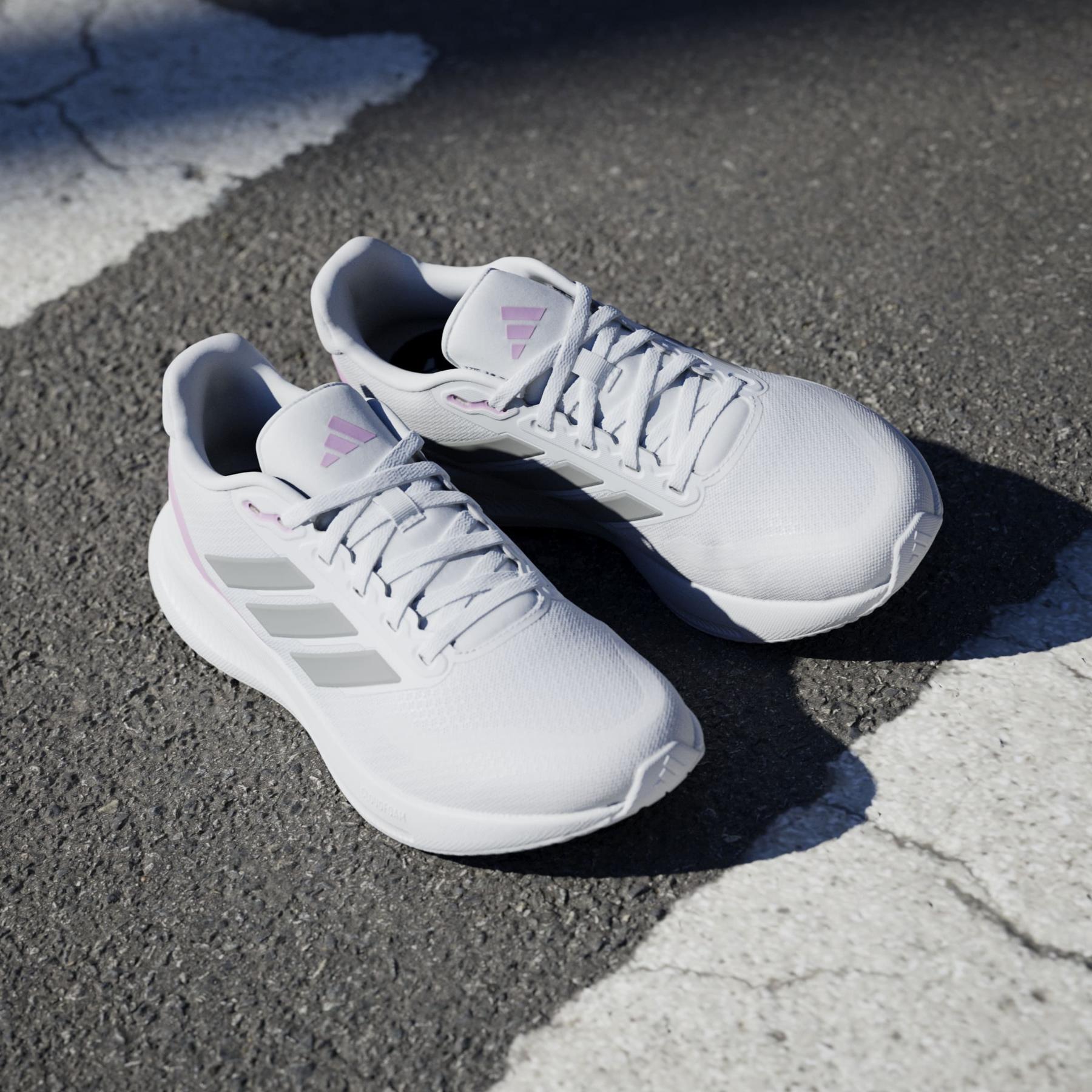 product/a/d/adidas_ji3981_20_footwear_photography_heromrktng_view_8-nw091625.jpg