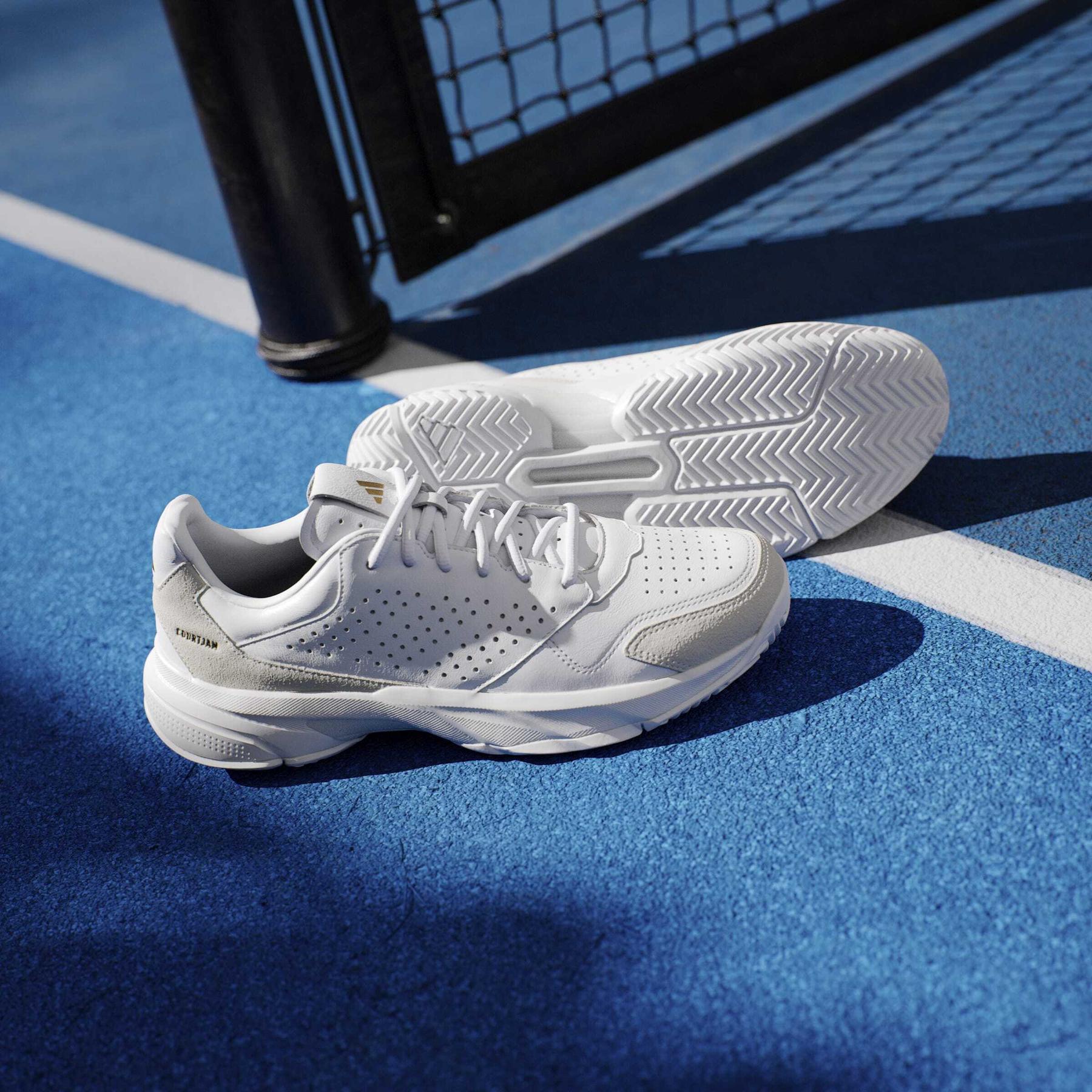product/a/d/adidas_ji4235_21_footwear_photography_heromrktng_view_8-nw091625.jpg