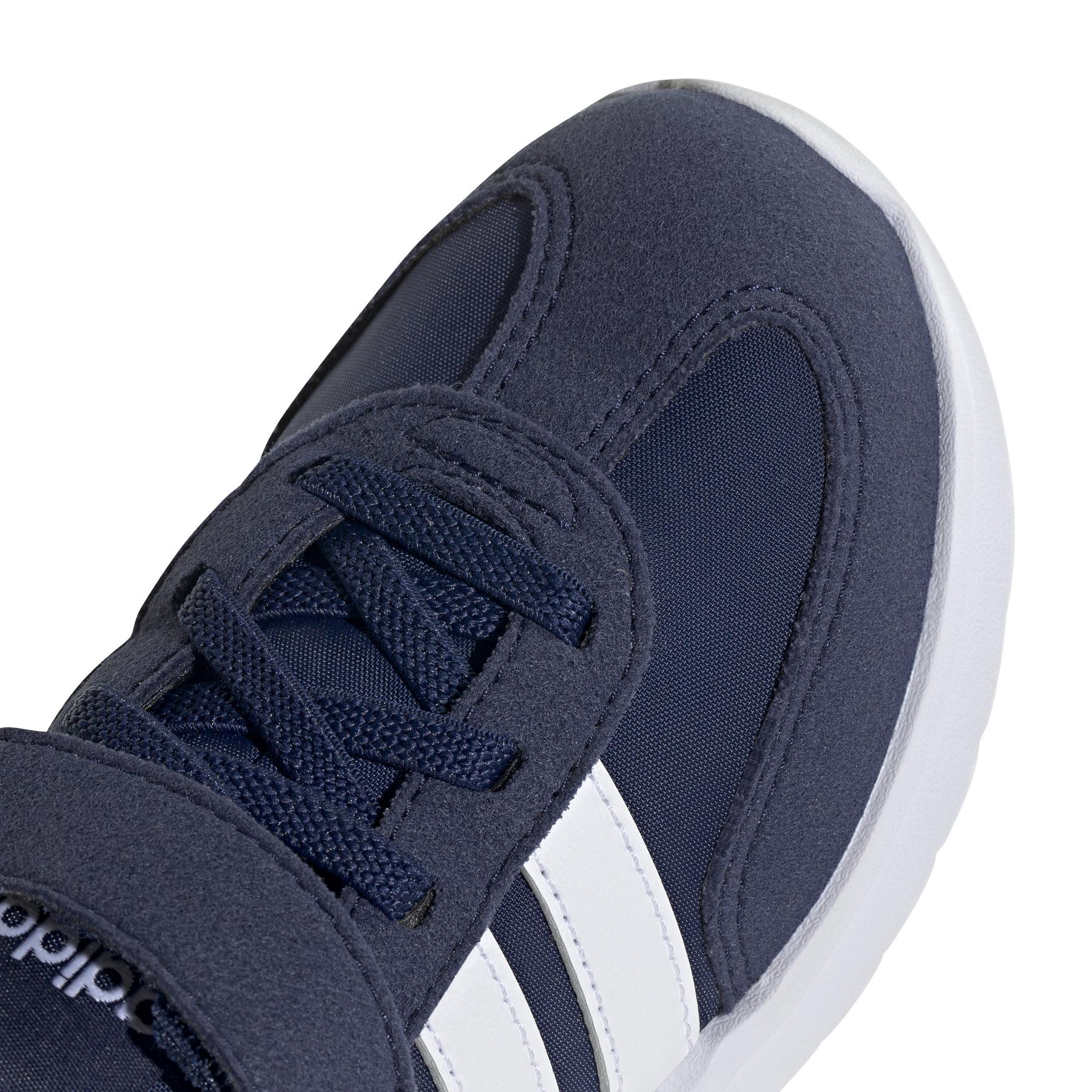 product/a/d/adidas_ji4687_9_footwear_photography_detail_view_2_white.jpg