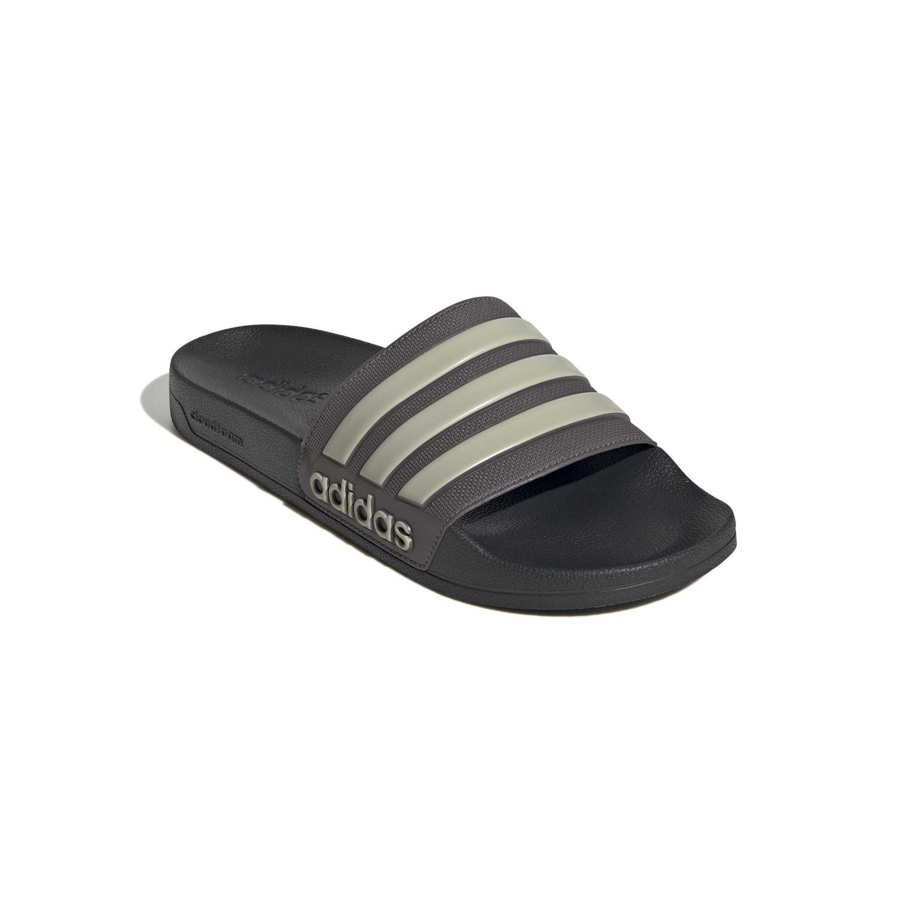 product/a/d/adidas_ji4761_6_footwear_photography_front_lateral_top_view_white-nw091625.jpg