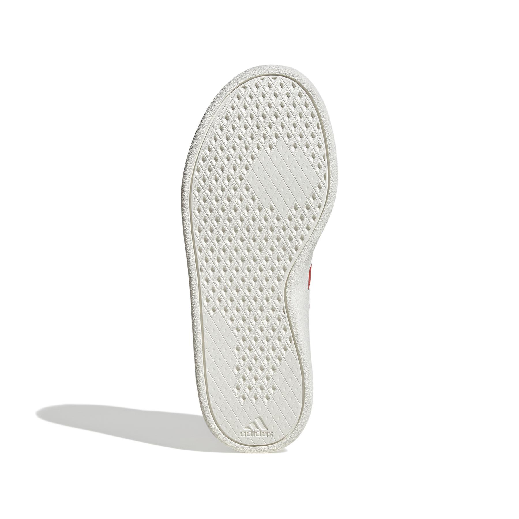 product/a/d/adidas_ji4860_4_footwear_photography_bottom_view_white-nw091625.jpg