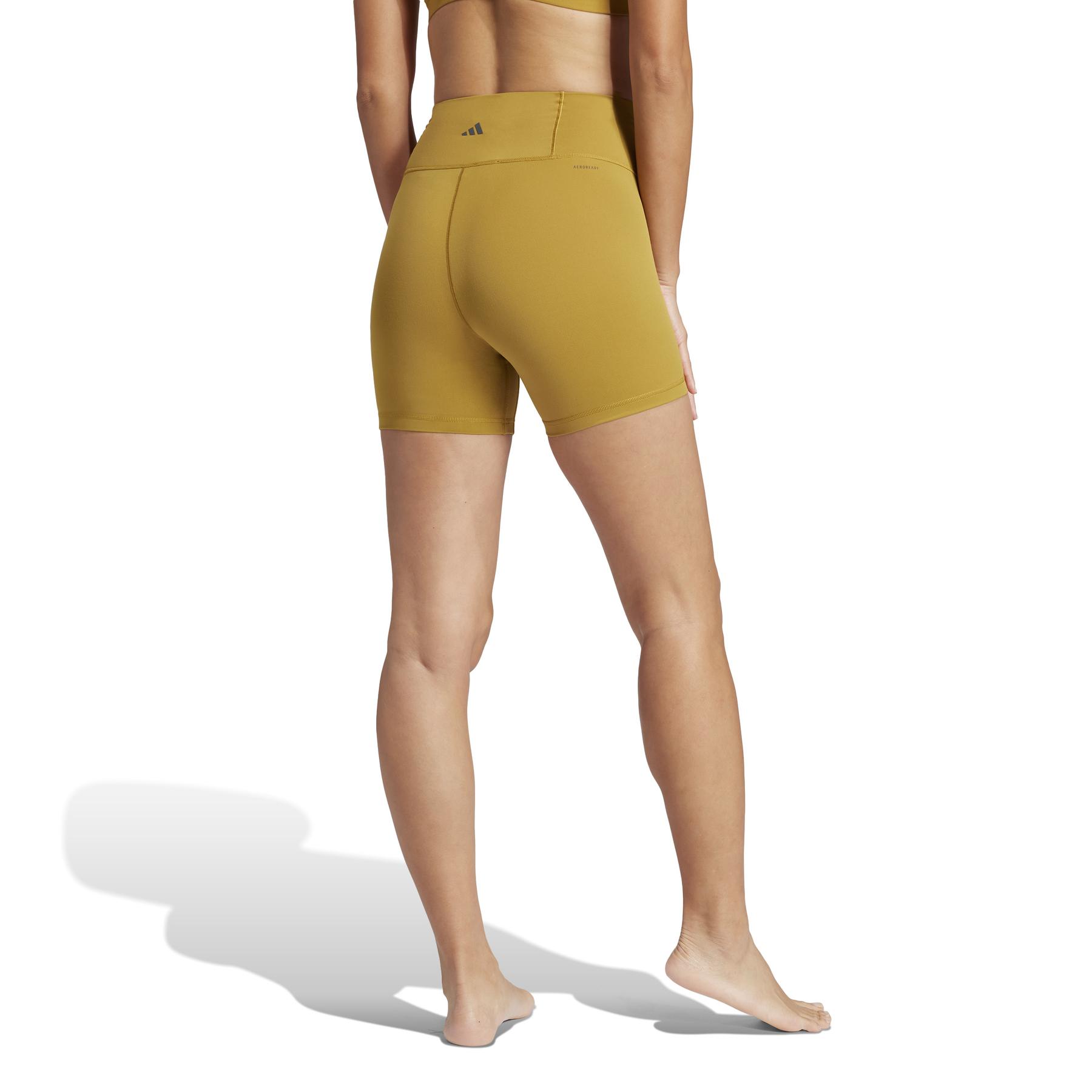 a/d/adidas_ji8348_4_apparel_on_model_back_view_white.jpg