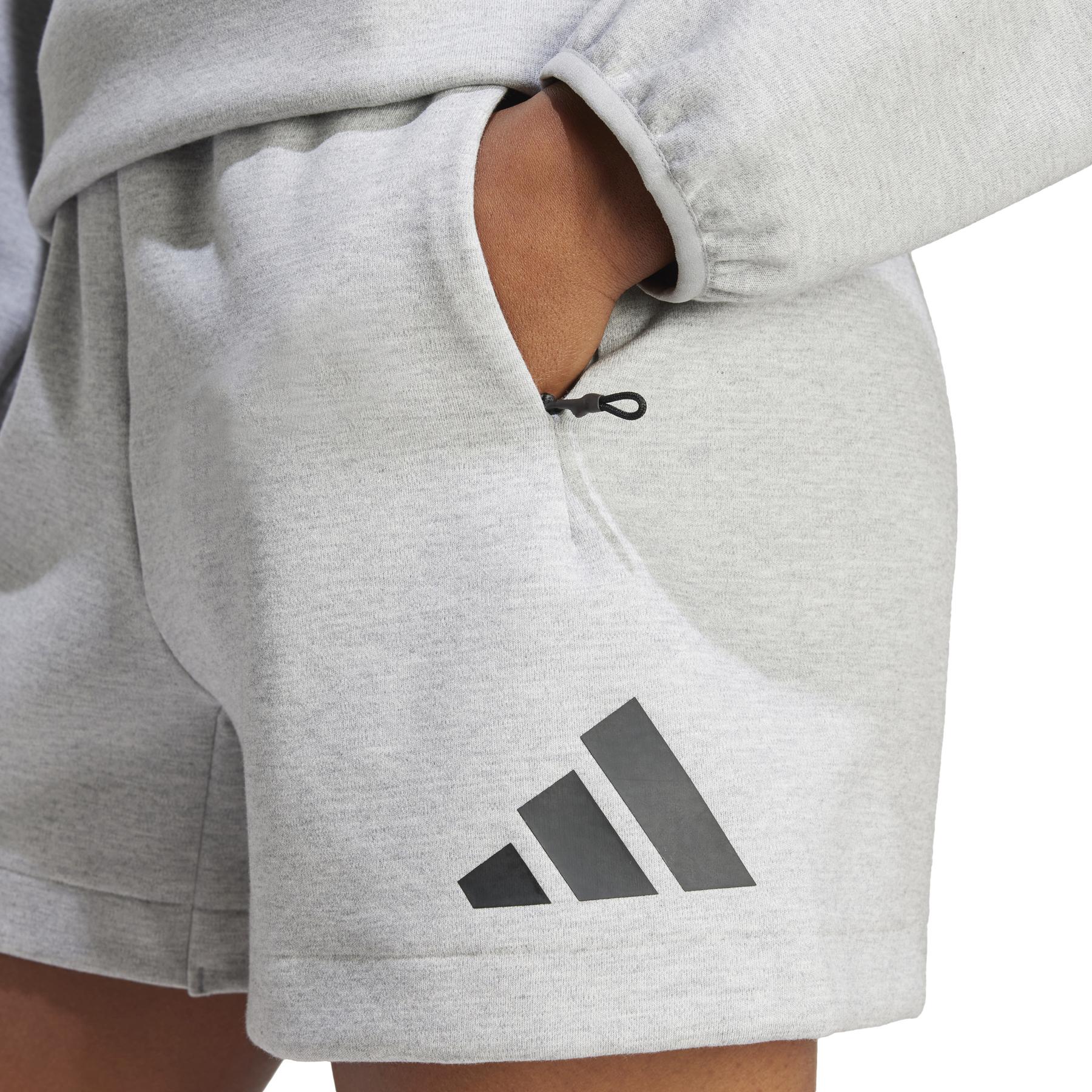 a/d/adidas_jj4677_7_apparel_on_model_detail_view_1_white.jpg