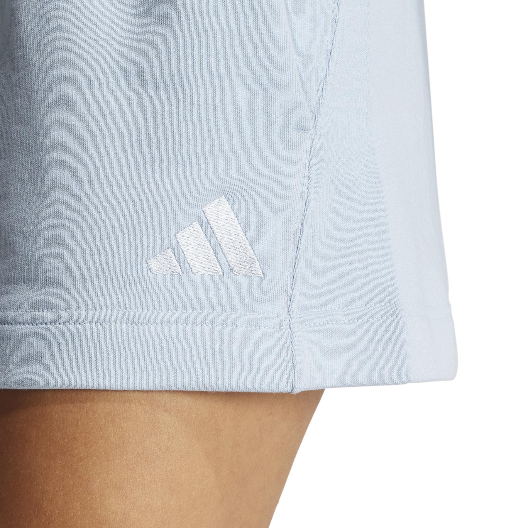 a/d/adidas_jj4924_8_apparel_on_model_detail_view_2_white.jpg