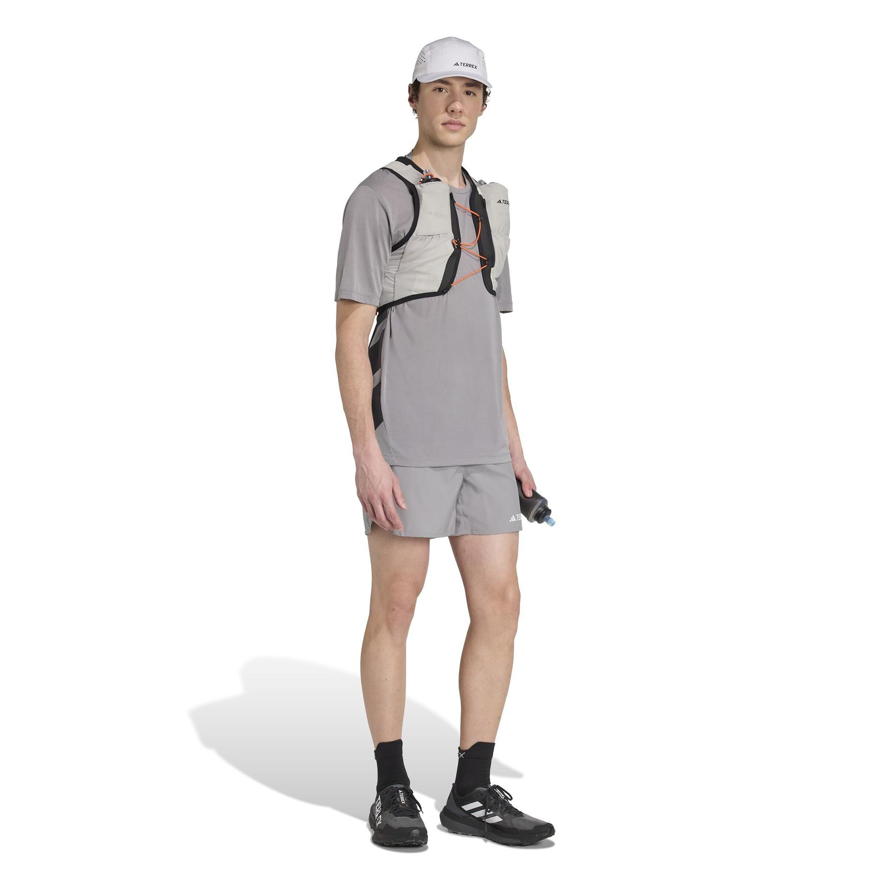 a/d/adidas_jl6184_03.jpg
