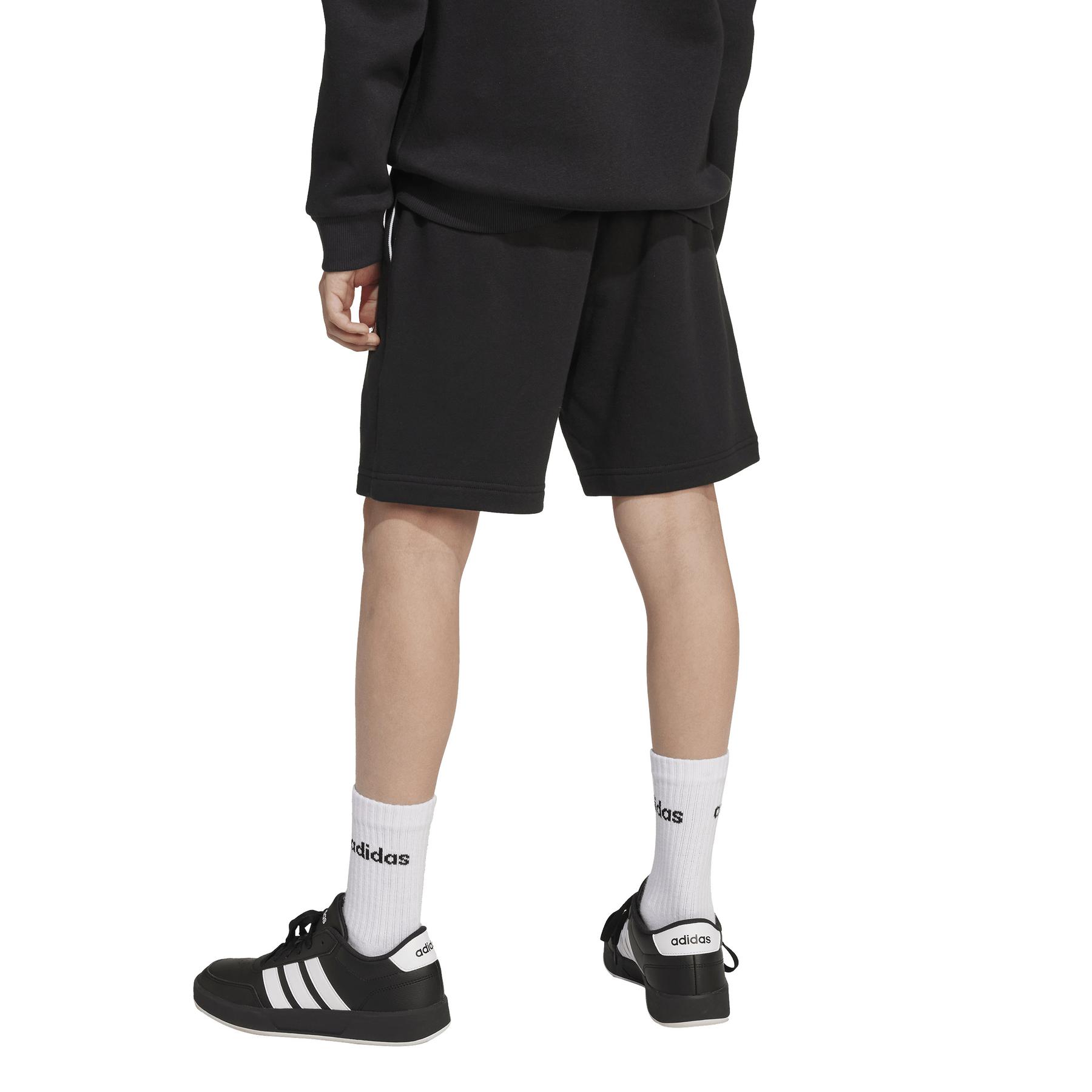 product/a/d/adidas_jm1537_black-white_3.jpg