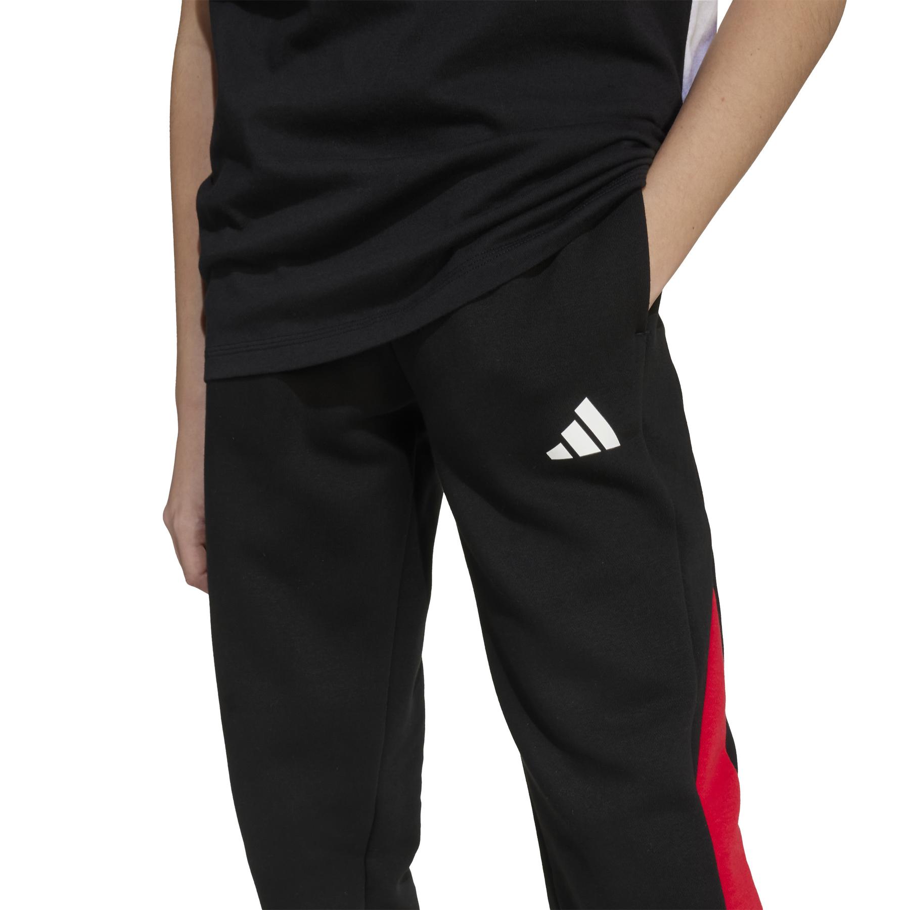 product/a/d/adidas_jm1627_5_apparel_on_model_detail_view_1_white.jpg