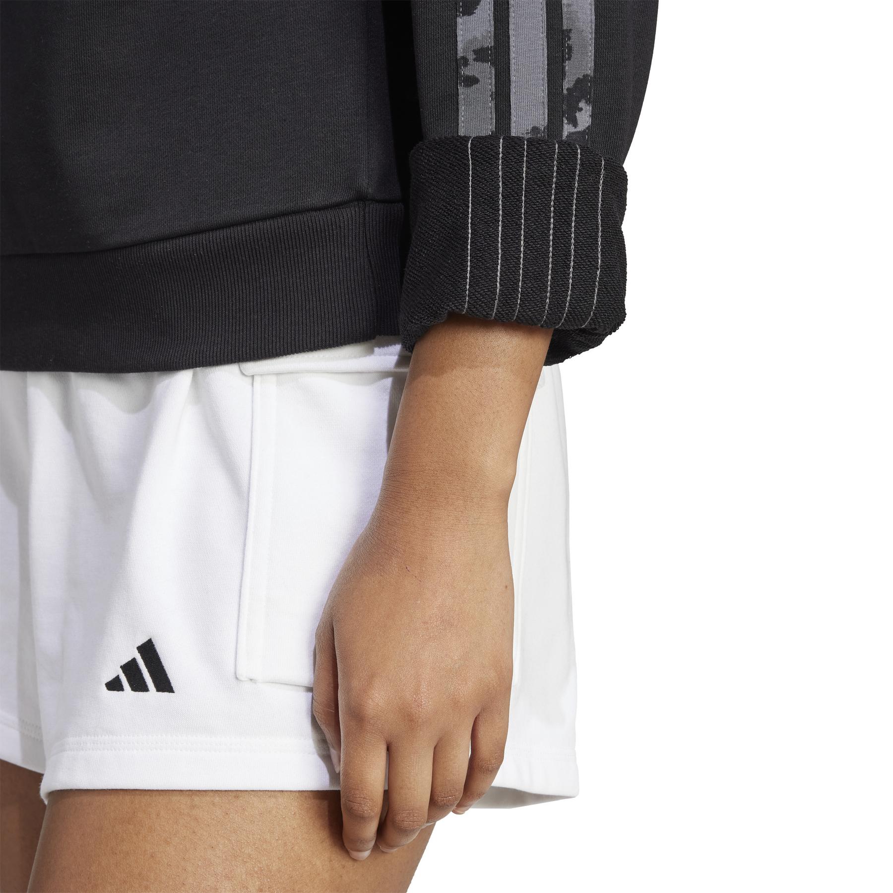 product/a/d/adidas_jm1835_6_apparel_on_model_detail_view_2_white.jpg