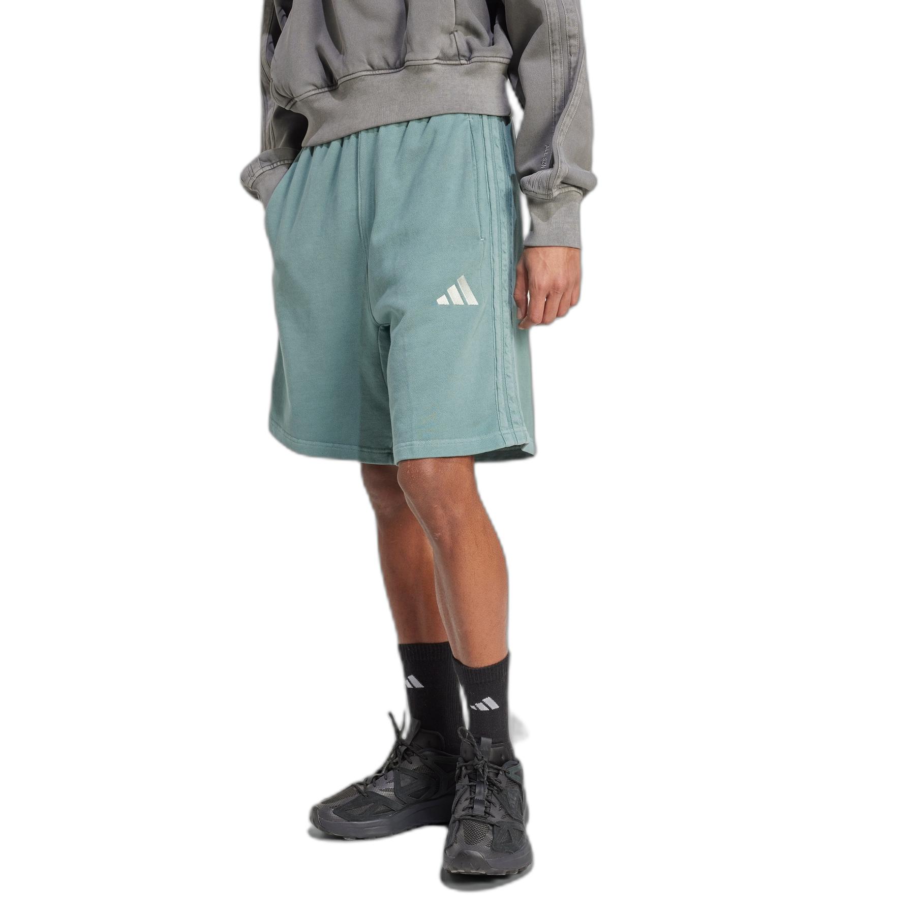product/a/d/adidas_jn0606_aurora-ivy_1.jpg