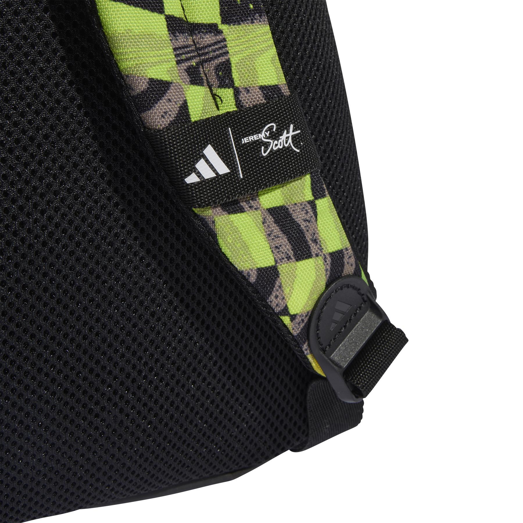 product/a/d/adidas_jn2688_multicolor-lucid-pink_1.jpg