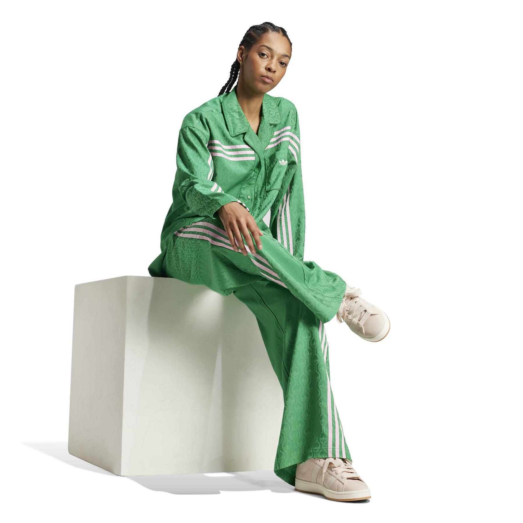 product/a/d/adidas_jn7659_6_apparel_on_model_walking_view_white.jpg