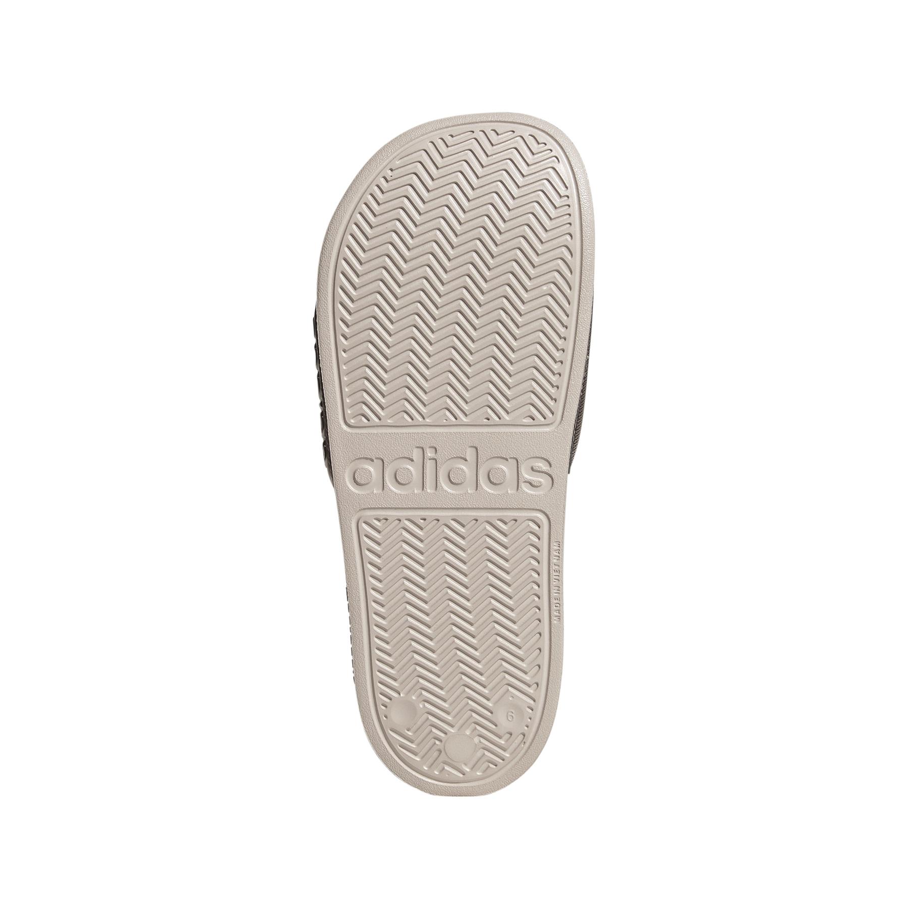 product/a/d/adidas_jp5188_chamet-chamet-putmau_4.jpg
