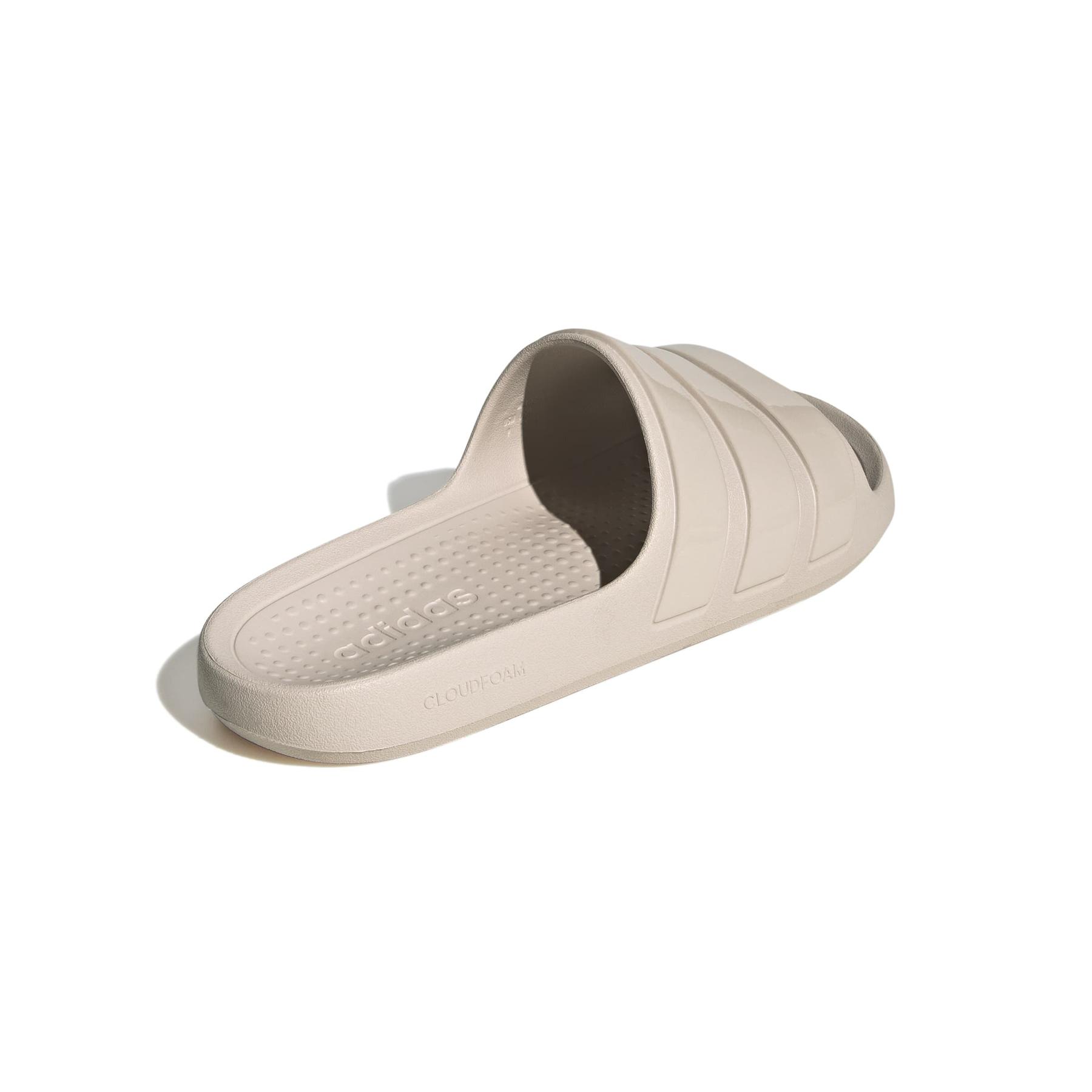 product/a/d/adidas_jp5684_7_footwear_photography_back_lateral_top_view_white-nw091625.jpg
