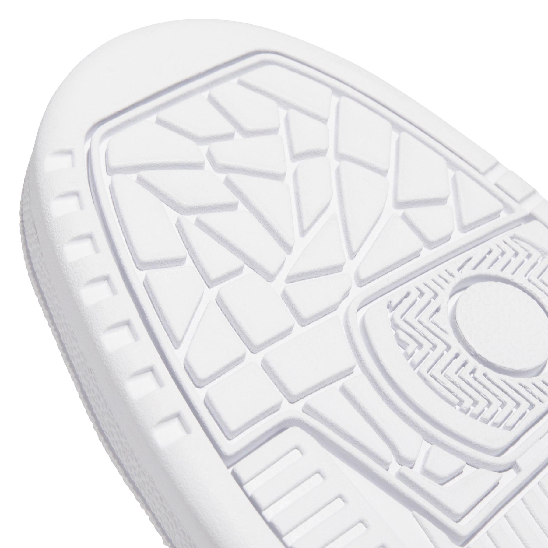 product/a/d/adidas_jp5864_8_footwear_photography_detail_view_1_white-nw110824.jpg
