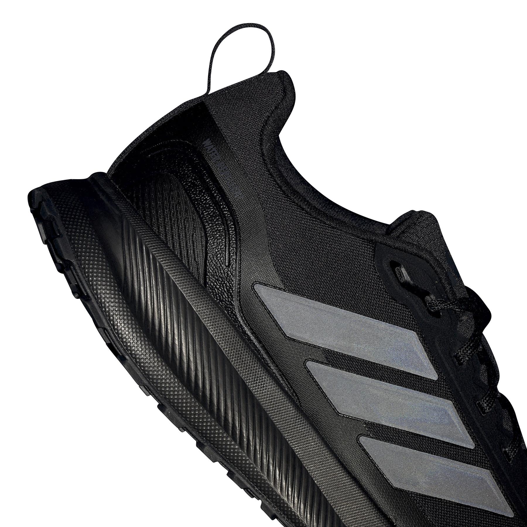 a/d/adidas_jp5916_13_footwear_photography_reflective_detail_white.jpg