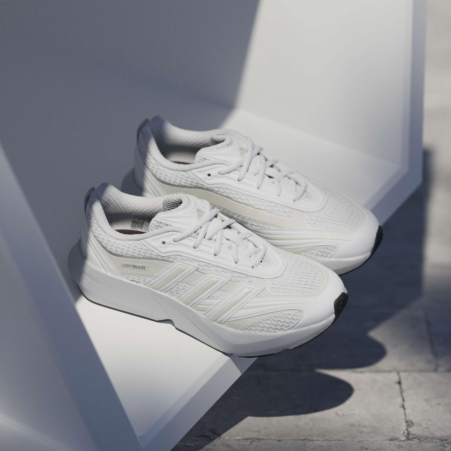 product/a/d/adidas_jp6292_16_footwear_photography_heromrktng_view_5-nw091625.jpg