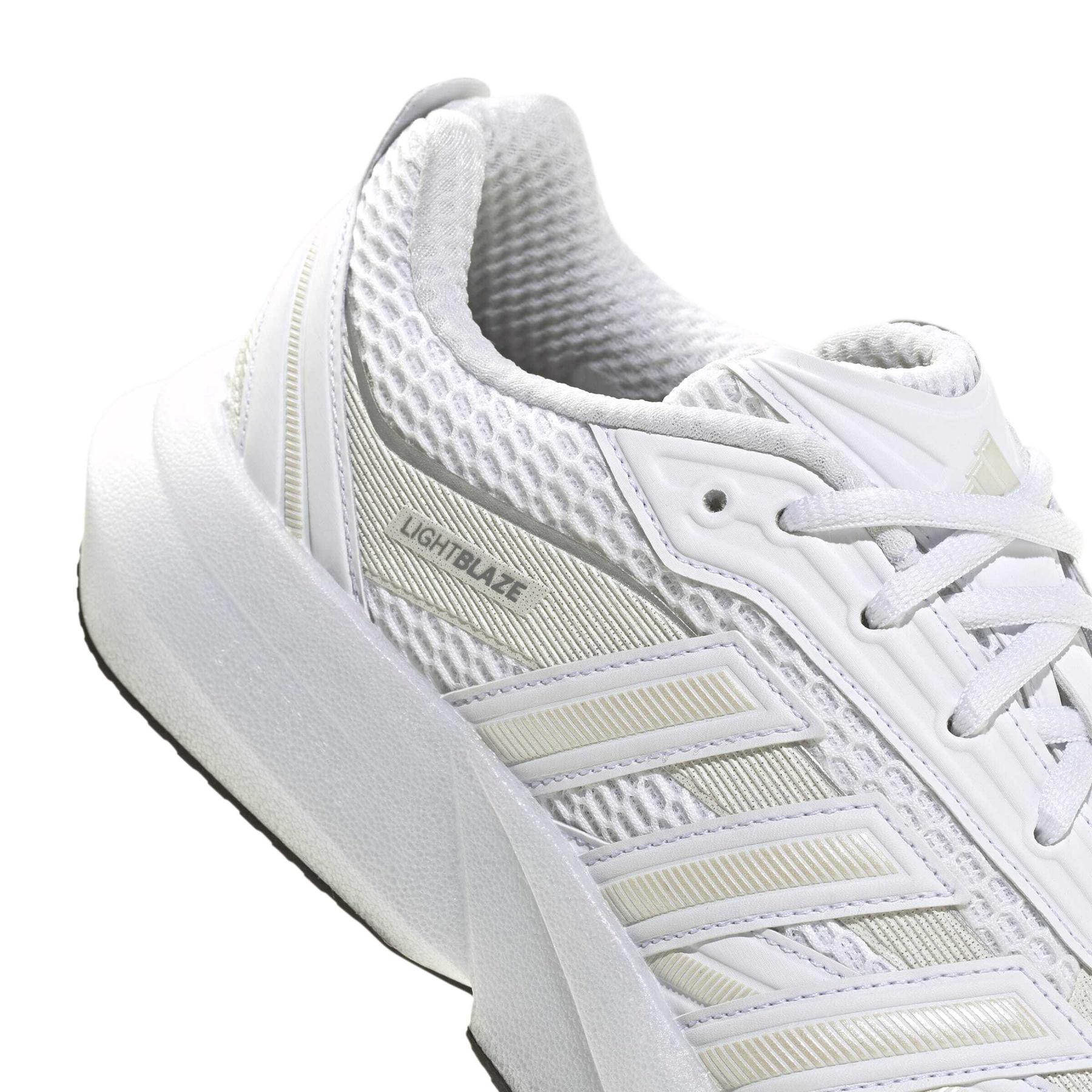 product/a/d/adidas_jp6292_8_footwear_photography_detail_view_1_white-nw091625.jpg
