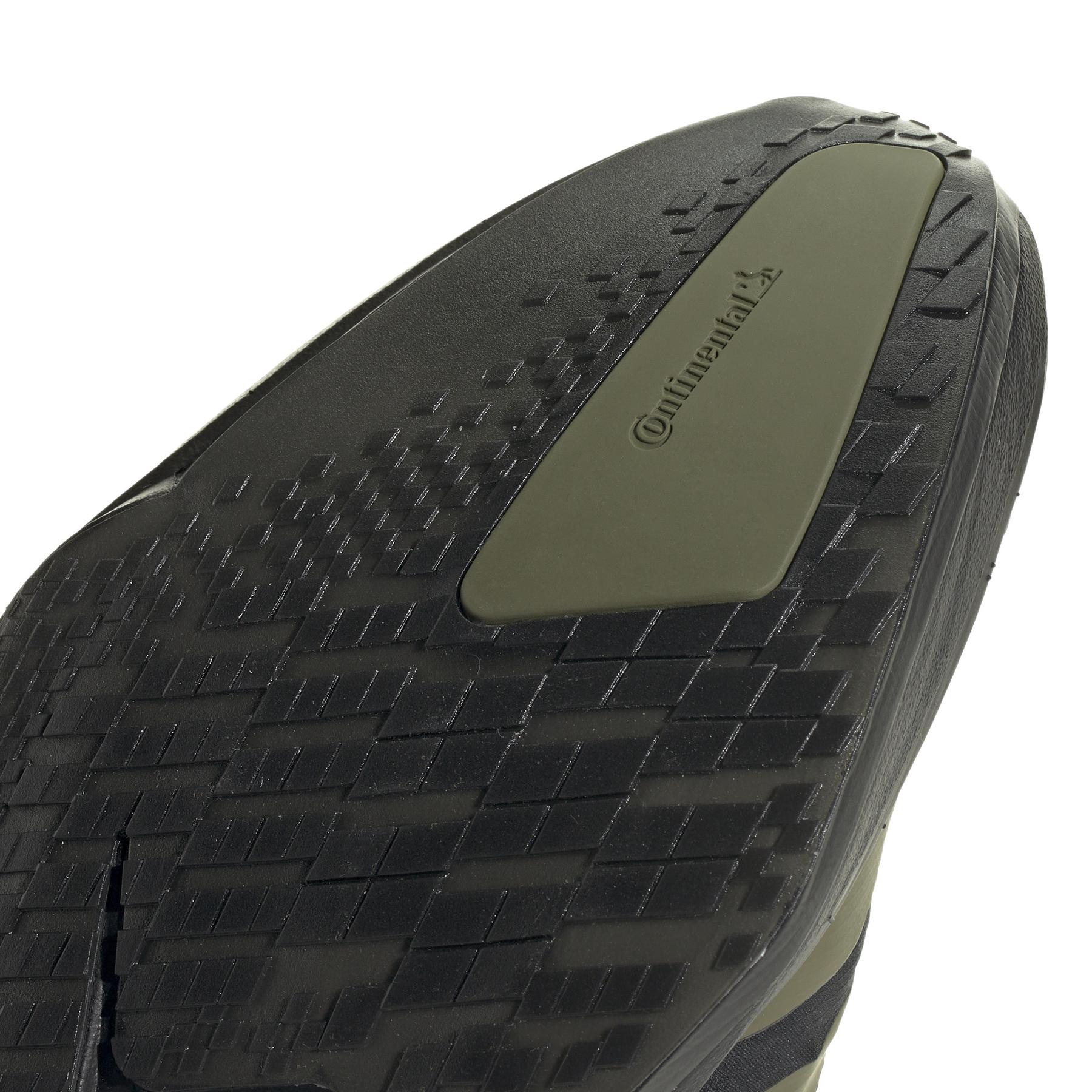a/d/adidas_jp6314_9_footwear_photography_detail_view_2_white.jpg
