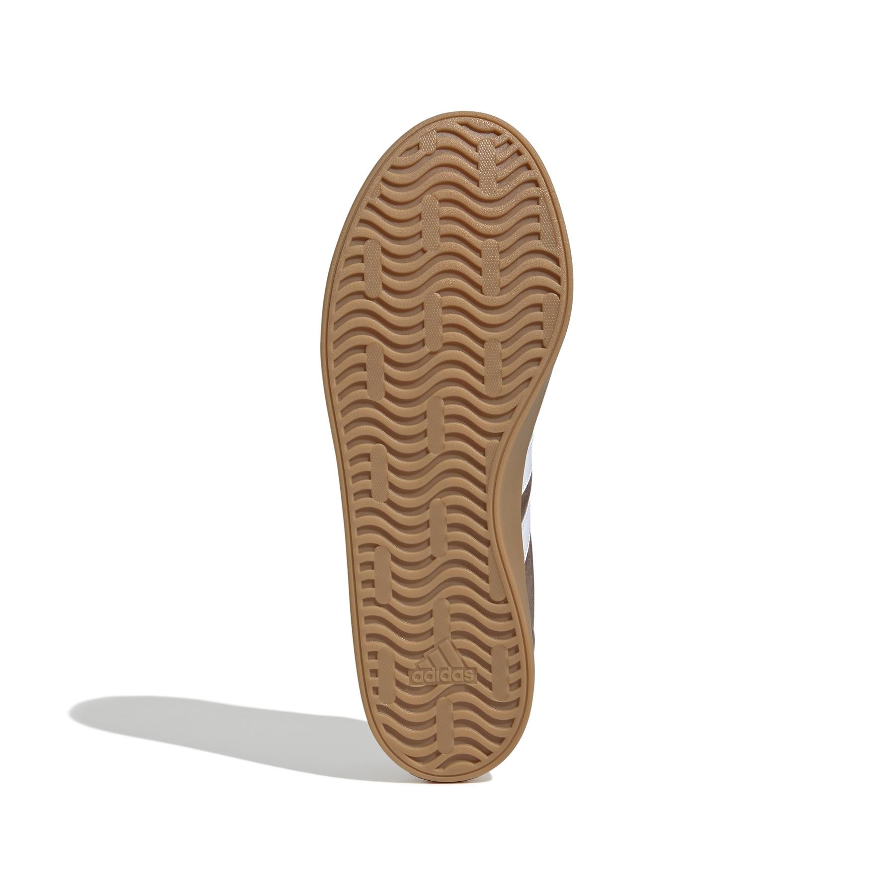 a/d/adidas_jp7536_4_footwear_photography_bottom_view_white.jpg