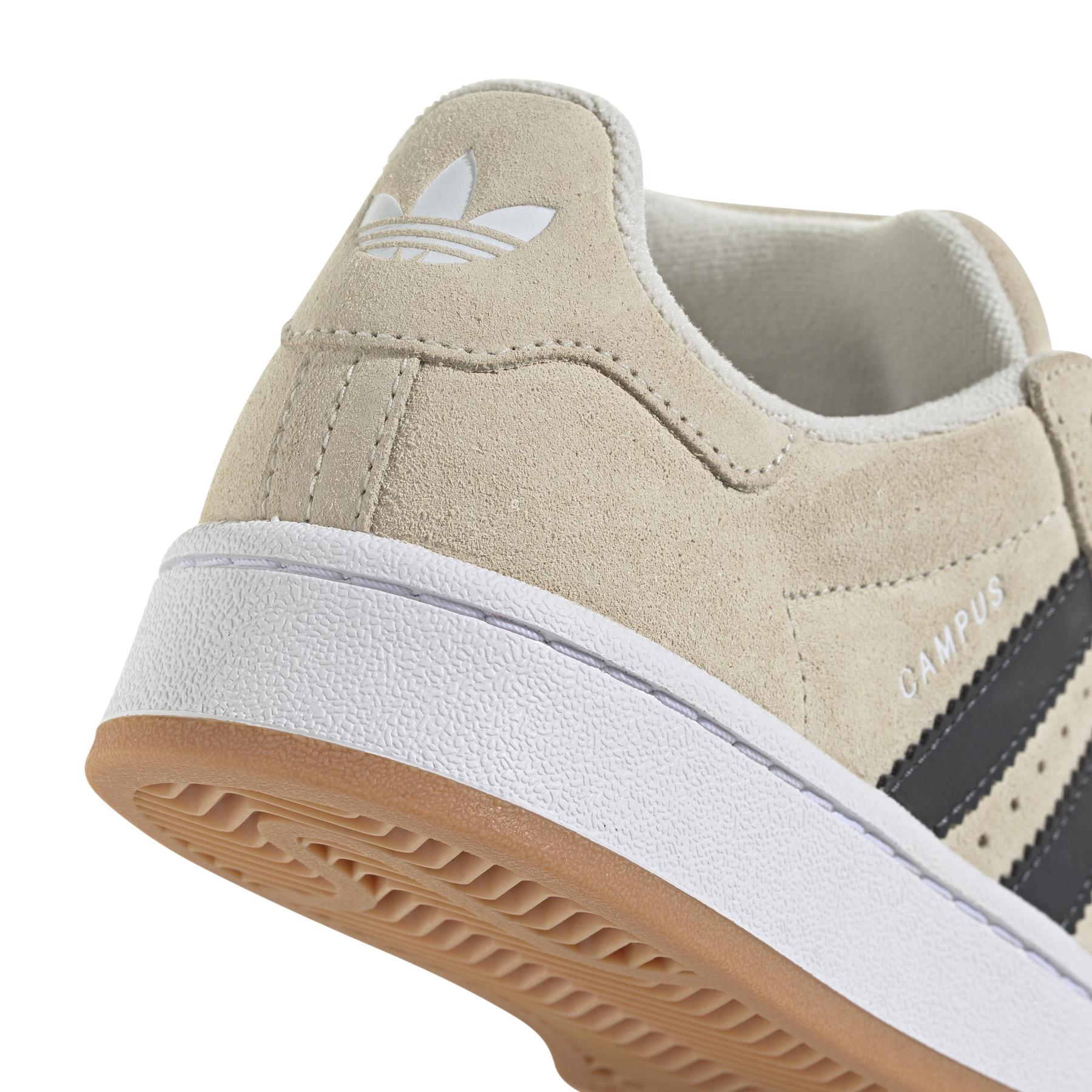 product/a/d/adidas_jp7623_8_footwear_photography_detail_view_1_white.jpg