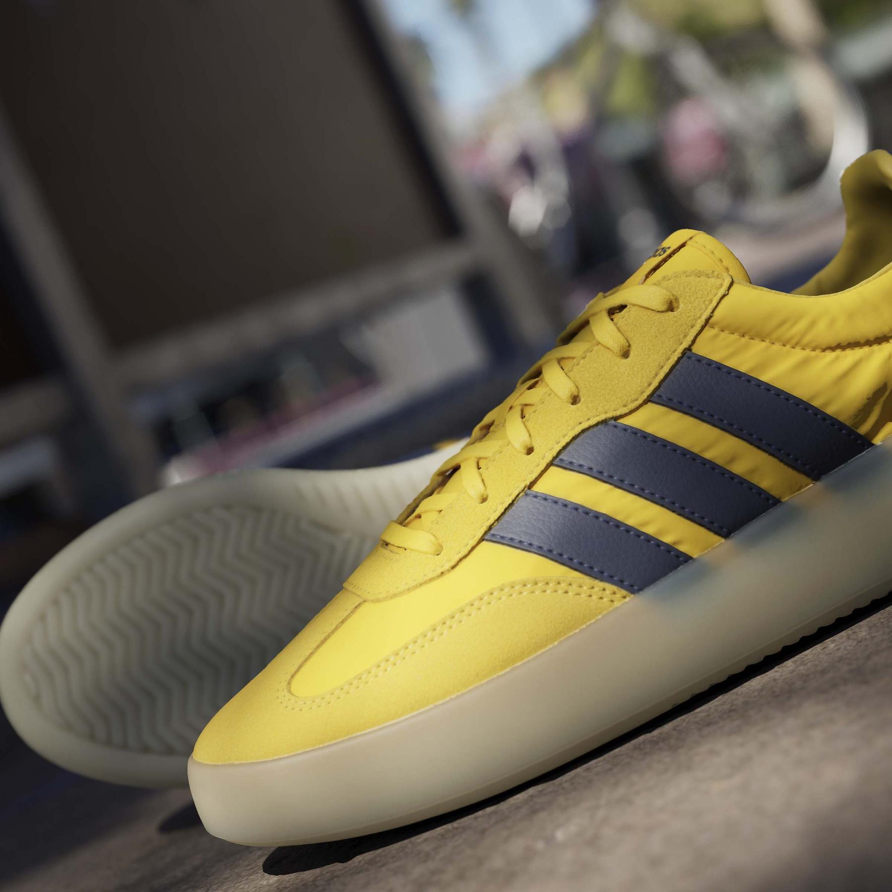 product/a/d/adidas_jp9668_23_footwear_photography_heromrktng_view_10-nw091625.jpg