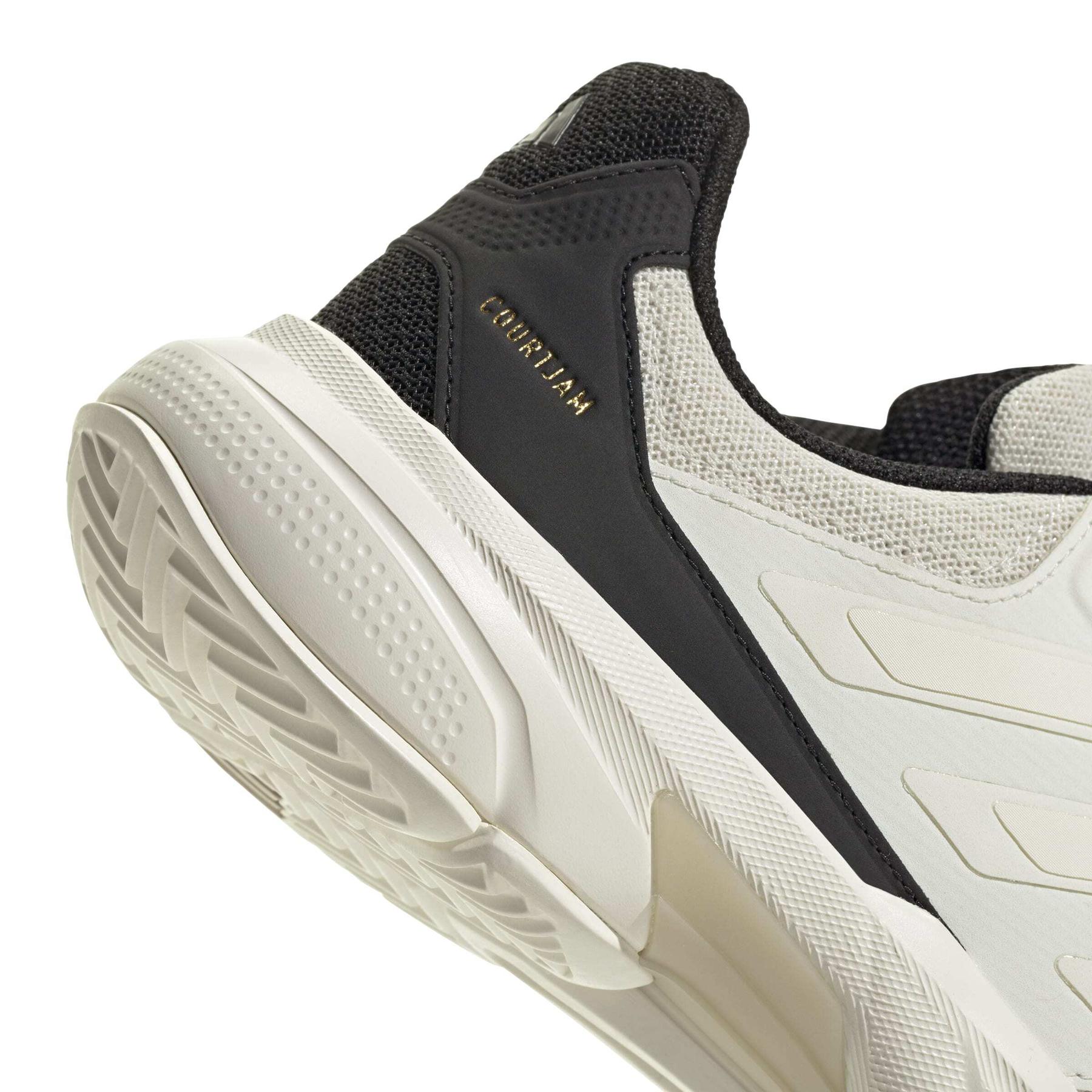 product/a/d/adidas_jp9740_9_footwear_photography_detail_view_2_white-nw091625.jpg