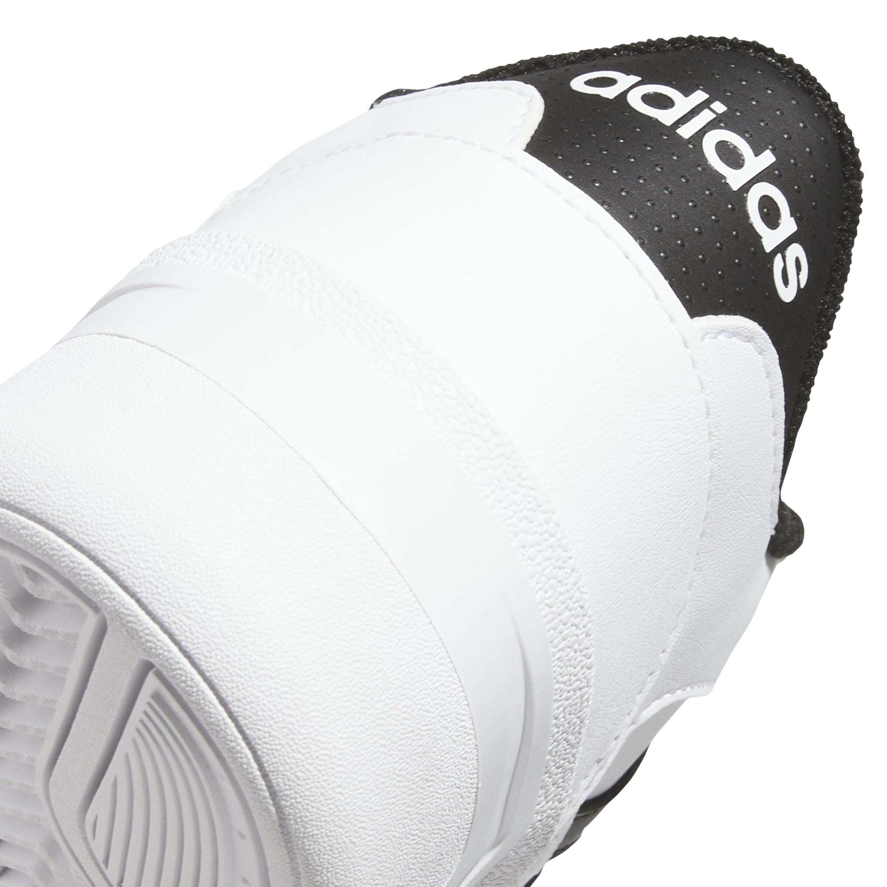 product/a/d/adidas_jq0133_9_footwear_photography_detail_view_2_white.jpg
