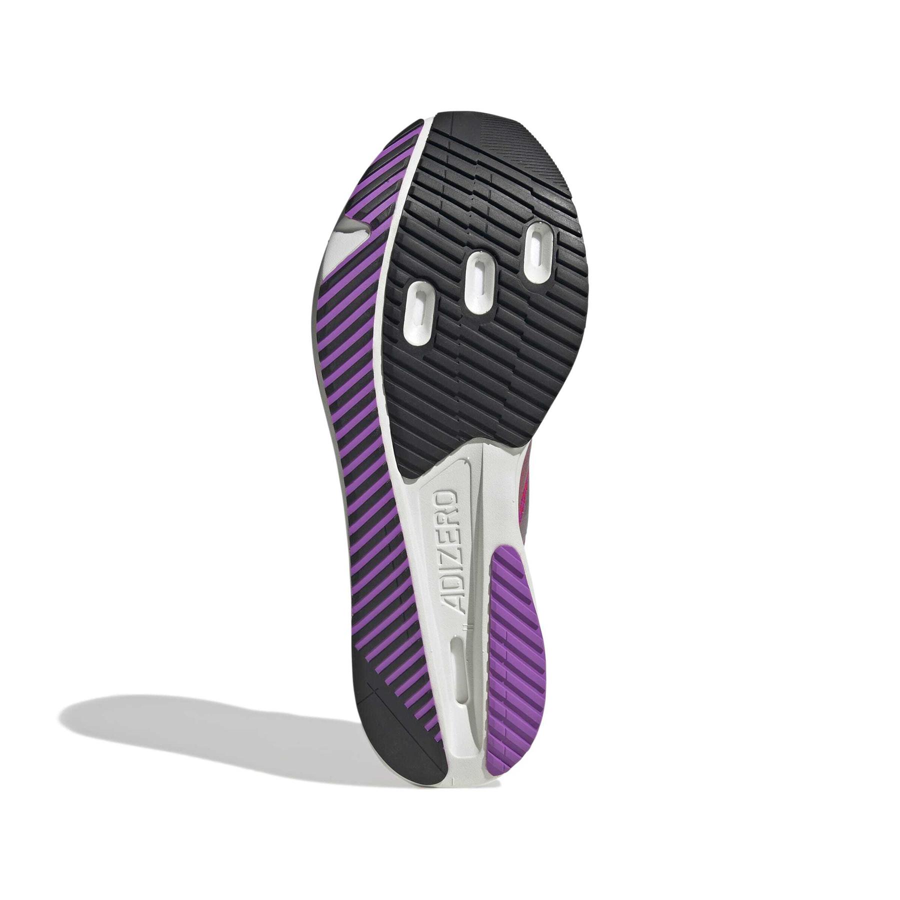 product/a/d/adidas_jq0353_4_footwear_photography_bottom_view_white-nw091625.jpg