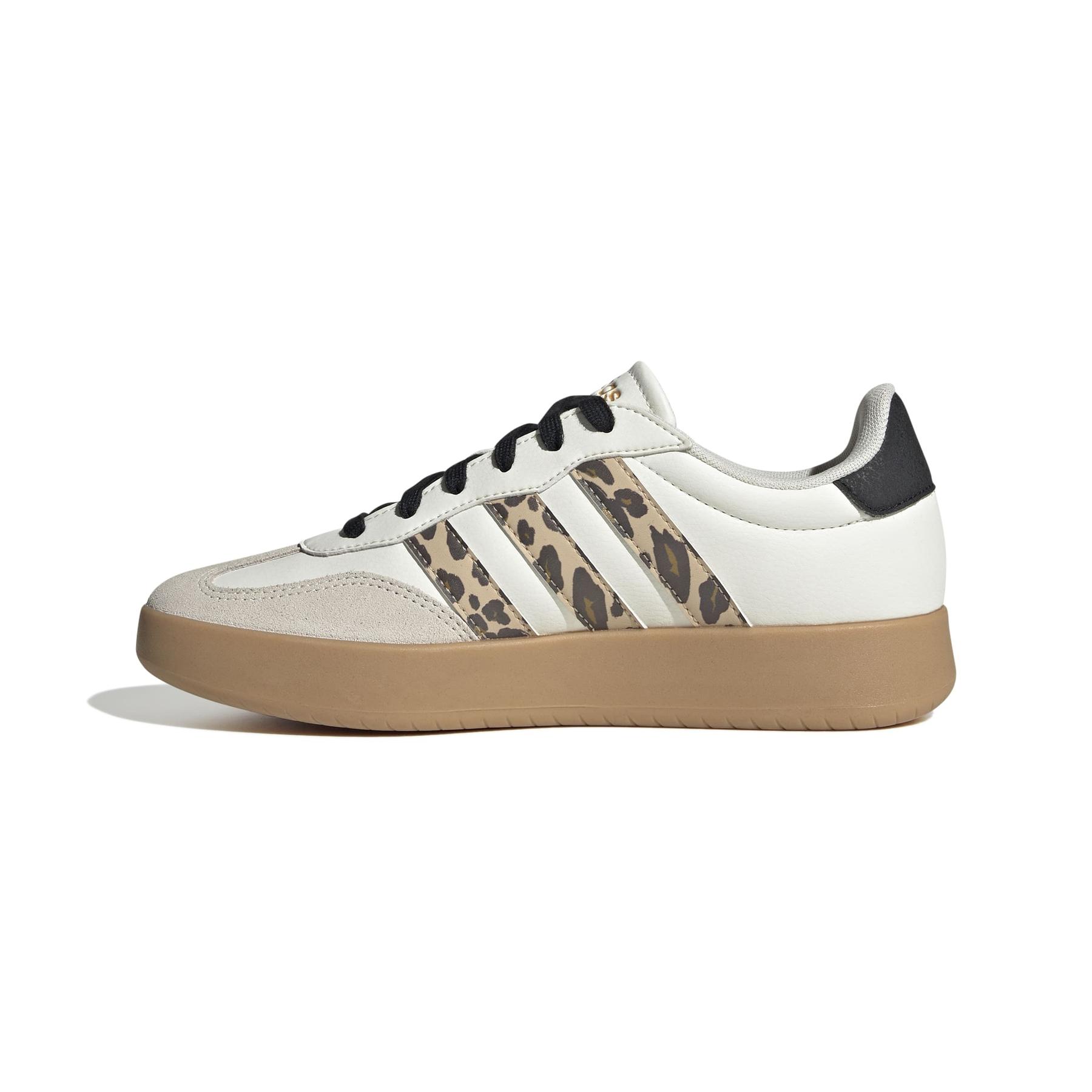 product/a/d/adidas_jq2296_5_footwear_photography_side_medial_center_view_white-nw091625.jpg