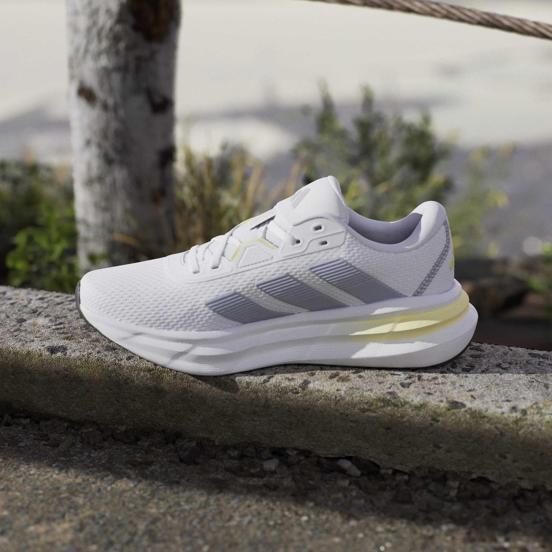 a/d/adidas_jq2605_ftwwht-halblu-powyel_15.jpg