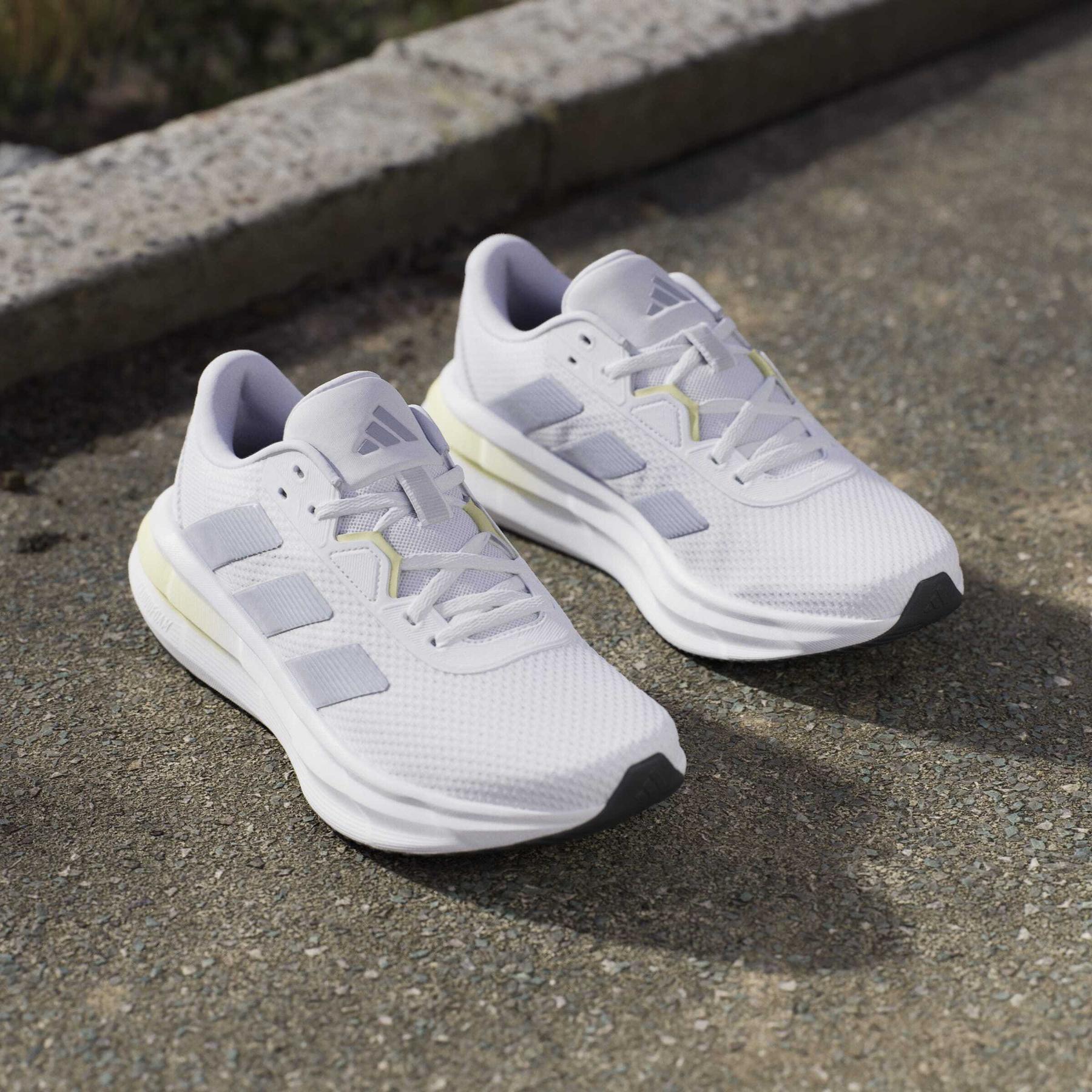 a/d/adidas_jq2605_ftwwht-halblu-powyel_16.jpg
