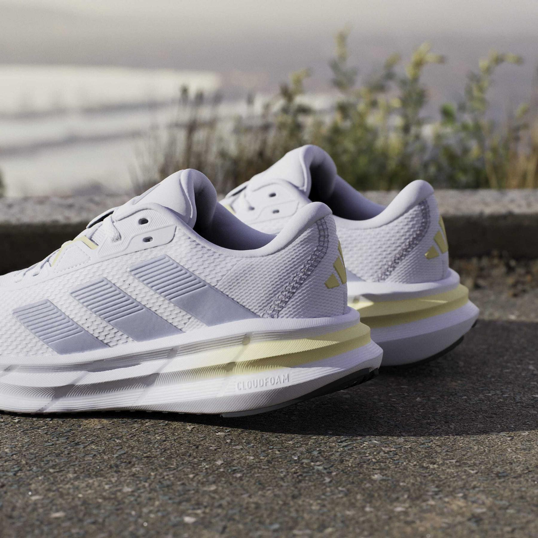 a/d/adidas_jq2605_ftwwht-halblu-powyel_18.jpg