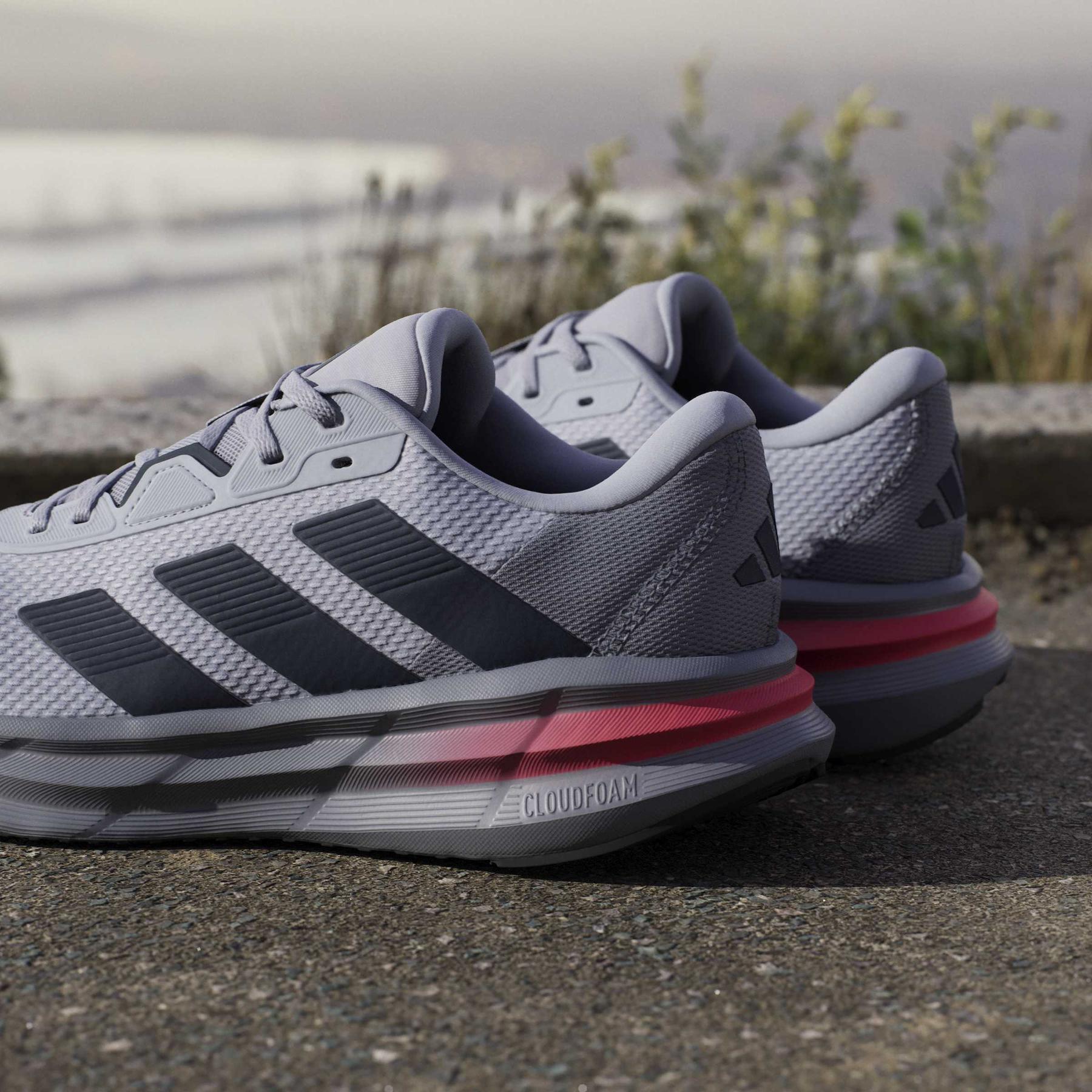 product/a/d/adidas_jq2626_22_footwear_photography_heromrktng_view_10-nw091625.jpg