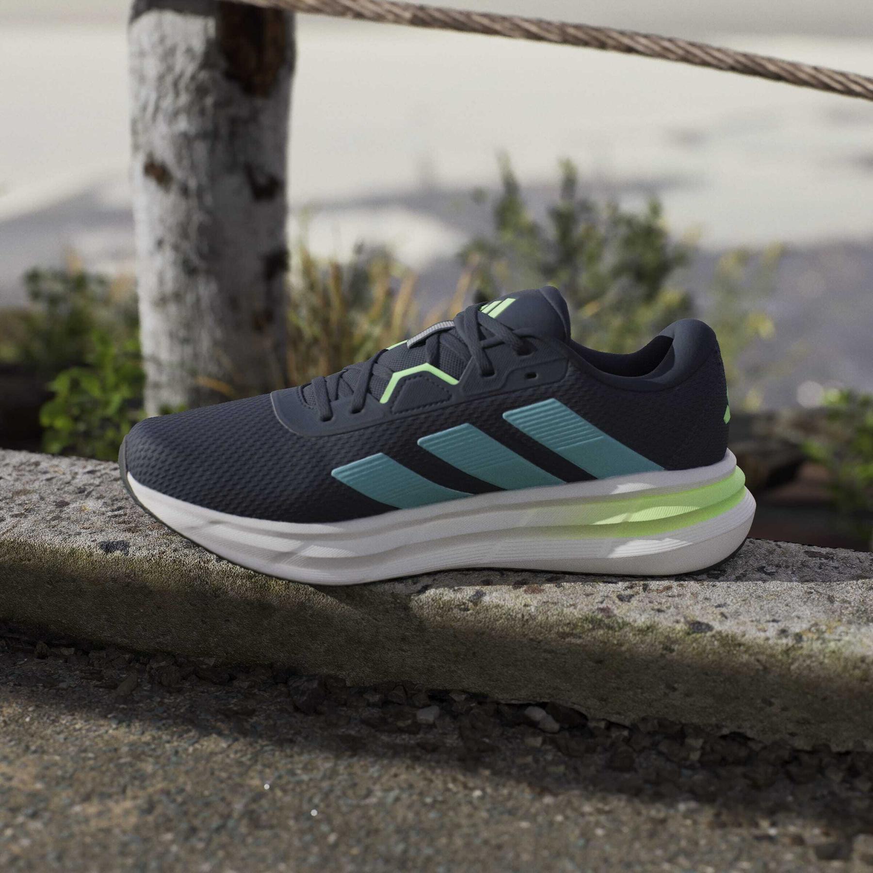 a/d/adidas_jq2627_aurink-minton-limbur_17.jpg