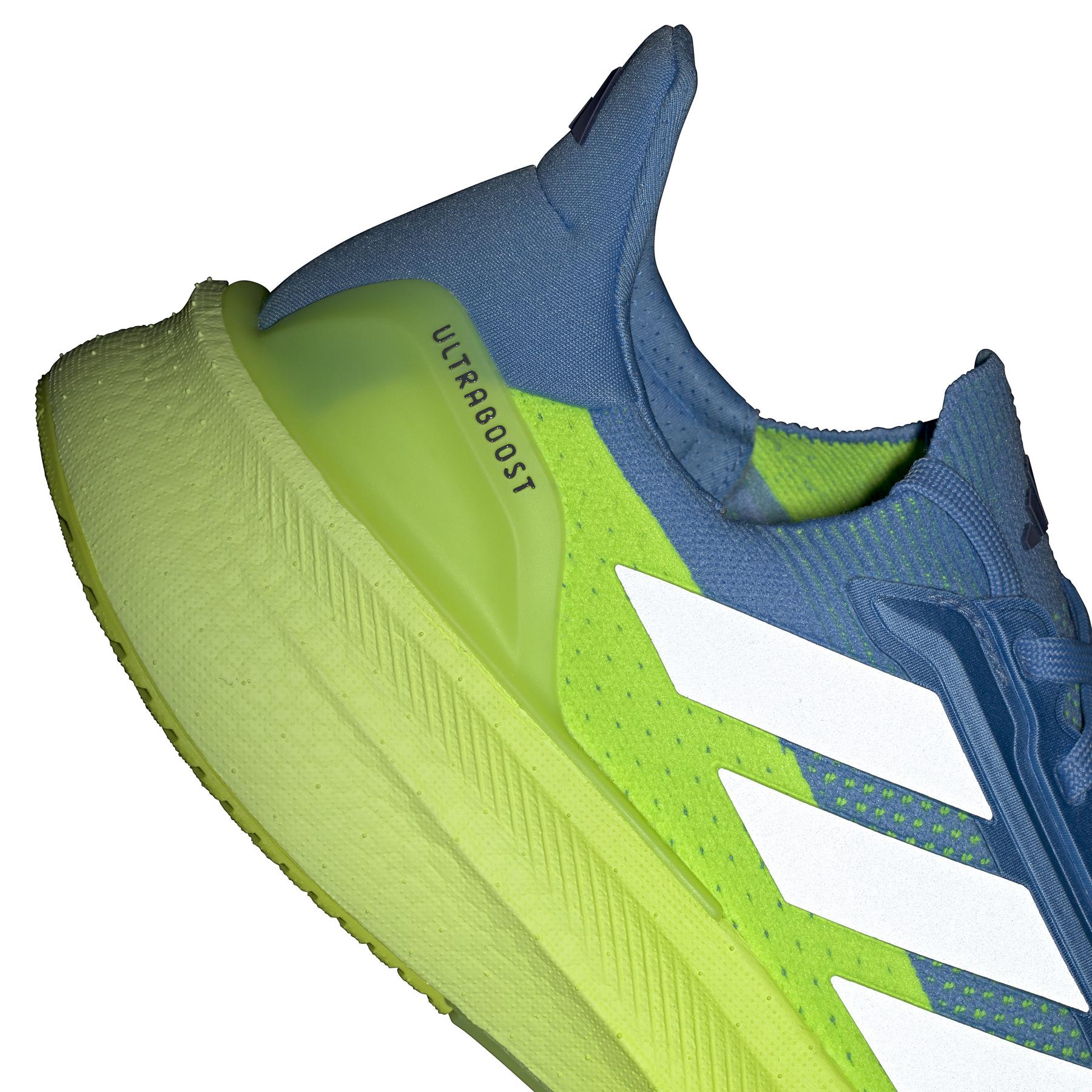 product/a/d/adidas_jq2922_13_footwear_photography_reflective_detail_white.jpg