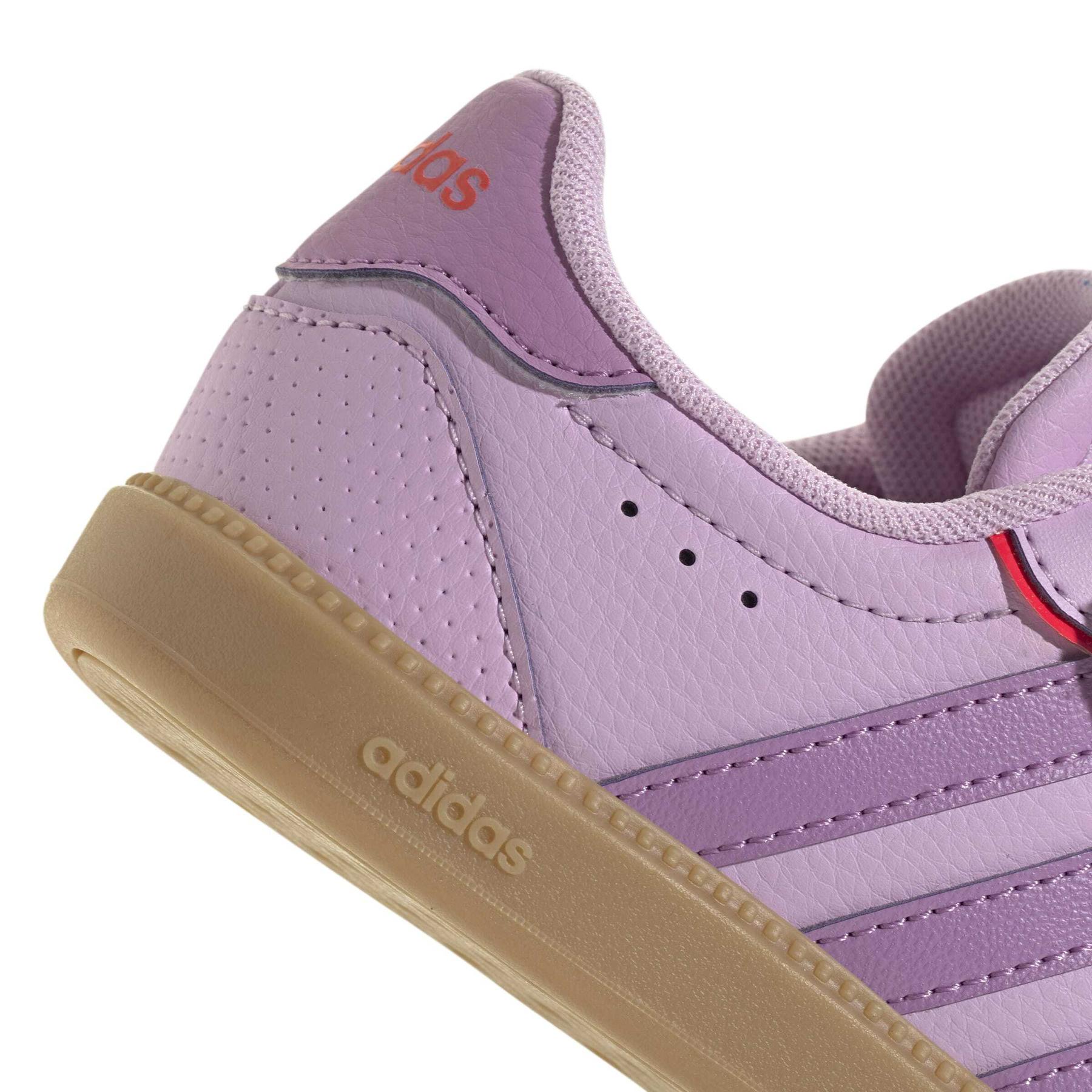 product/a/d/adidas_jq3050_9_footwear_photography_detail_view_2_white.jpg