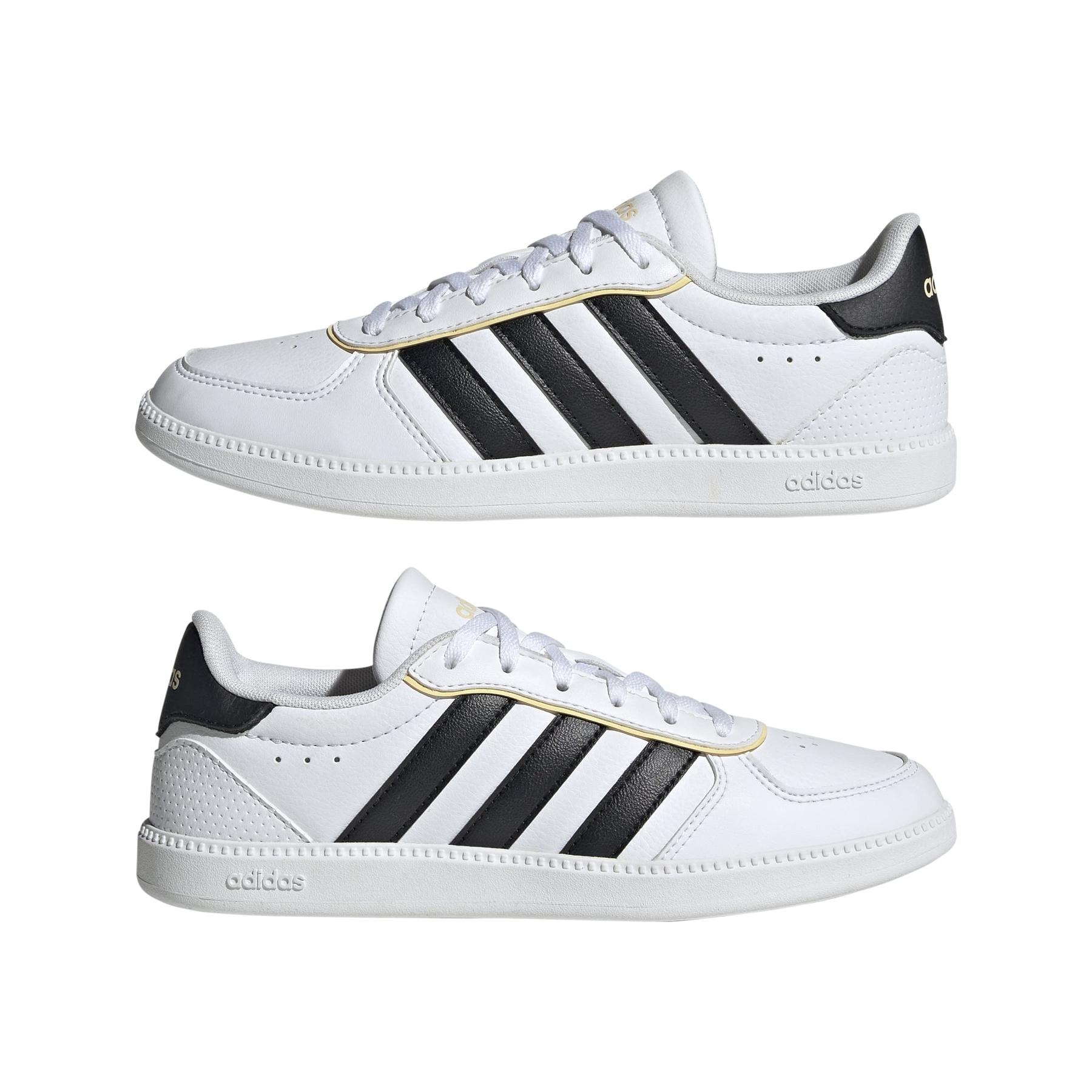 product/a/d/adidas_jq3056_10_footwear_photography_mirrored_pair_view_white.jpg