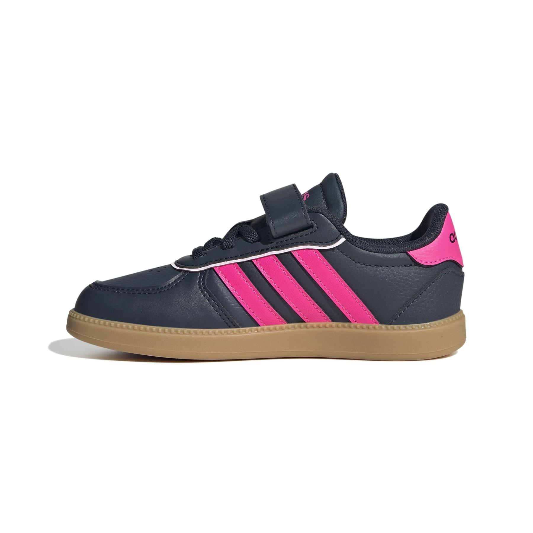 product/a/d/adidas_jq3060_5_footwear_photography_side_medial_center_view_white.jpg