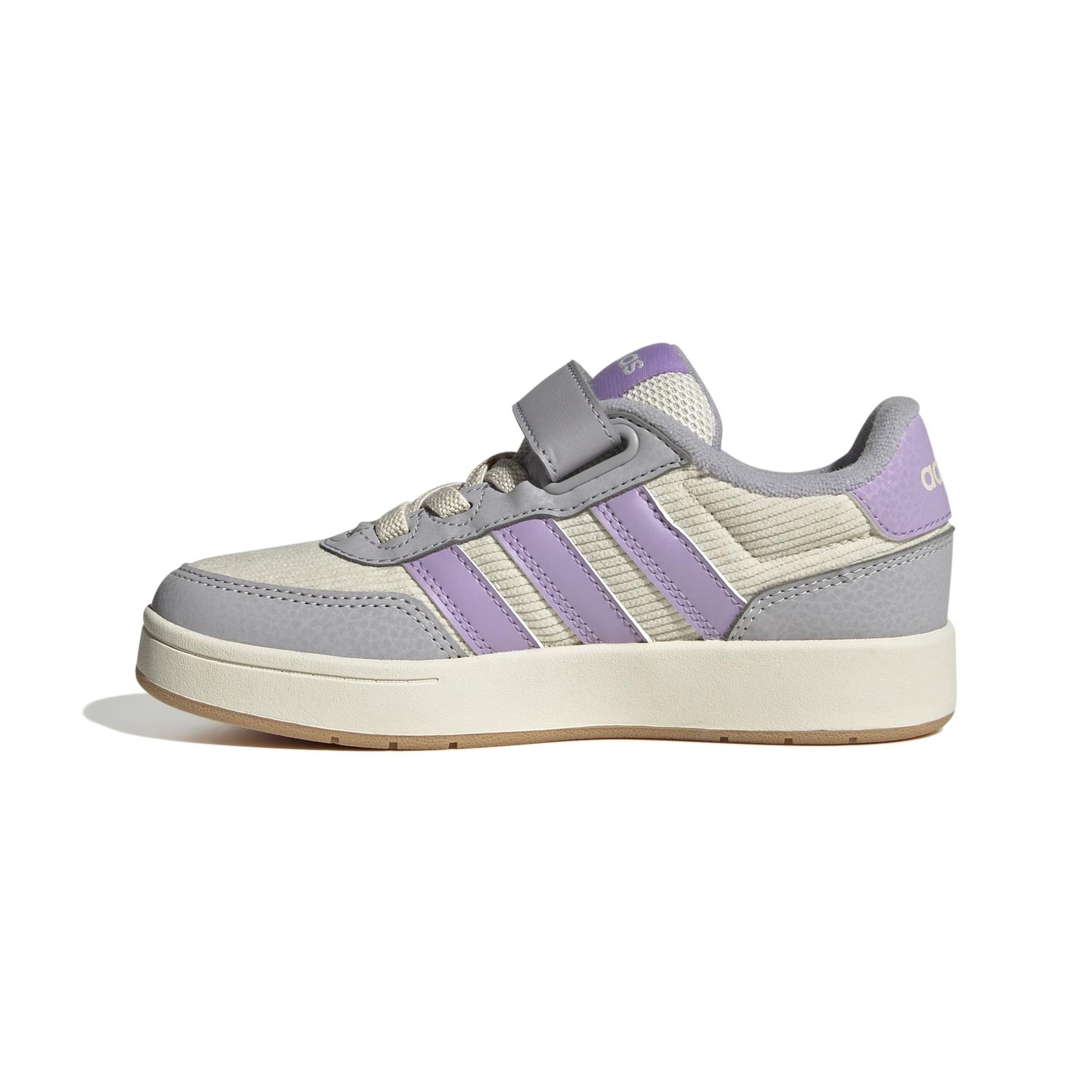 product/a/d/adidas_jq3107_5_footwear_photography_side_medial_center_view_white.jpg