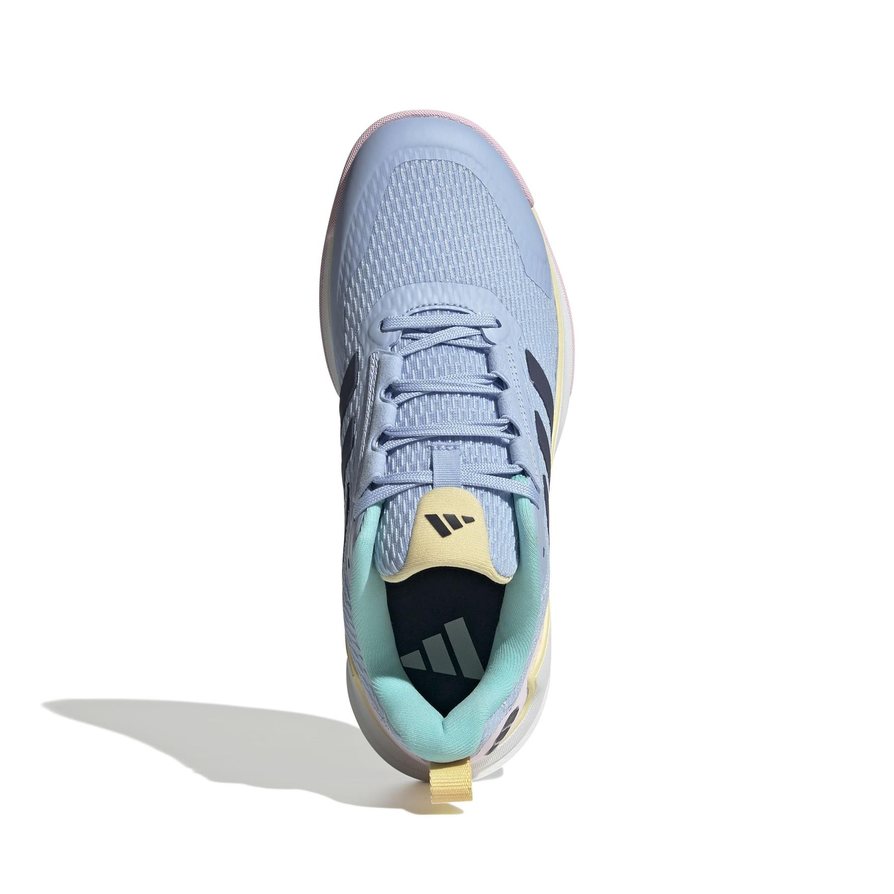product/a/d/adidas_jq3601_3_footwear_photography_top_portrait_view_white.jpg