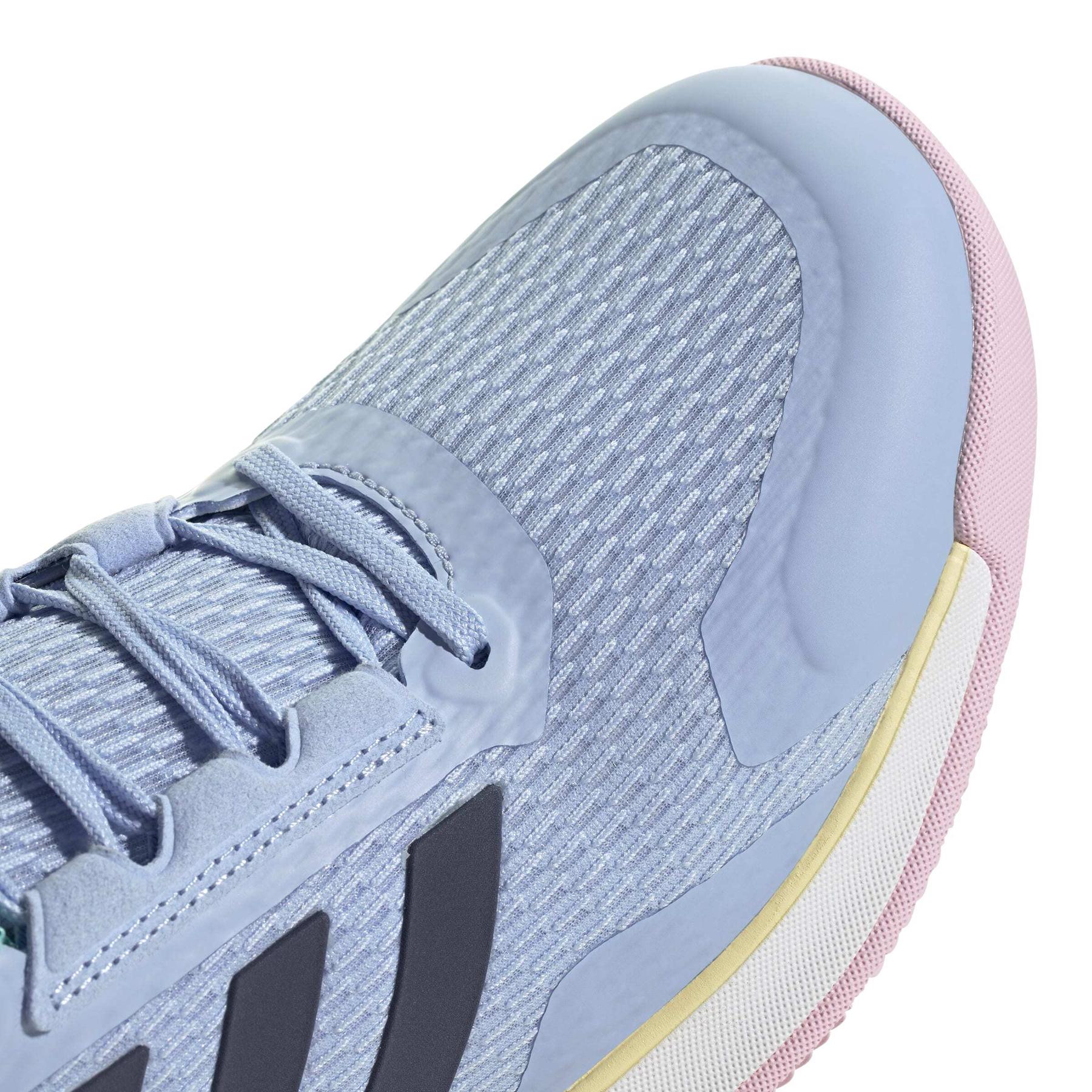 product/a/d/adidas_jq3601_8_footwear_photography_detail_view_1_white.jpg