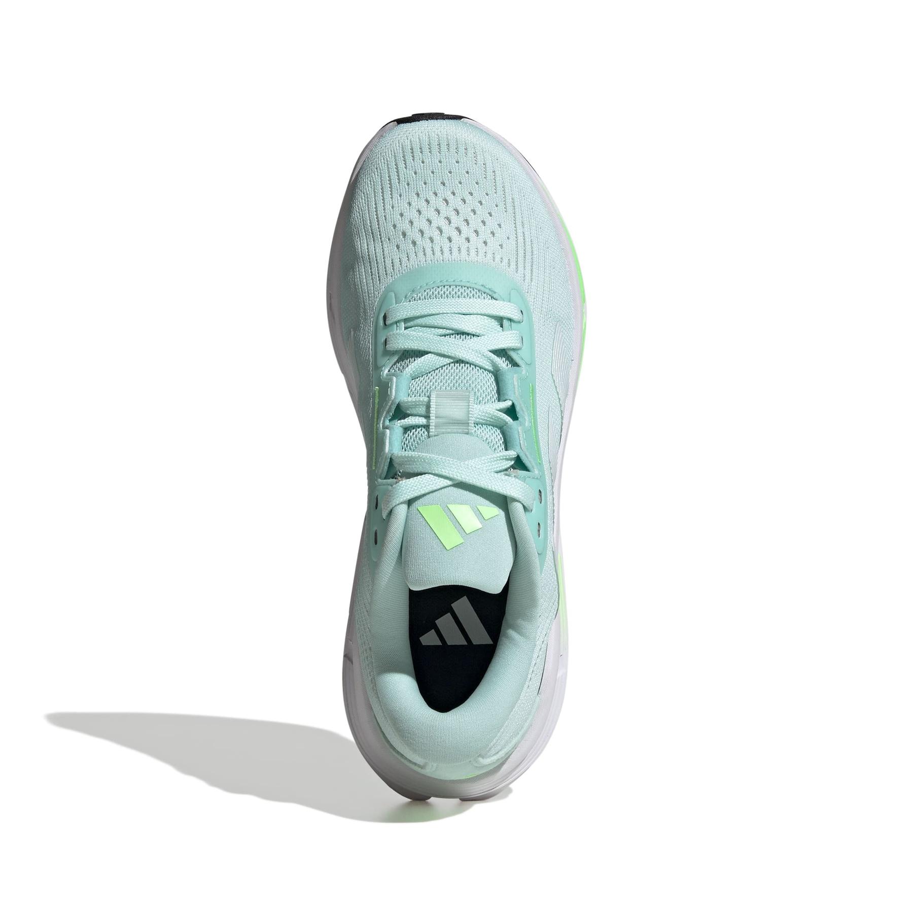 product/a/d/adidas_jq5068_3_footwear_photography_top_portrait_view_white-nw091625.jpg