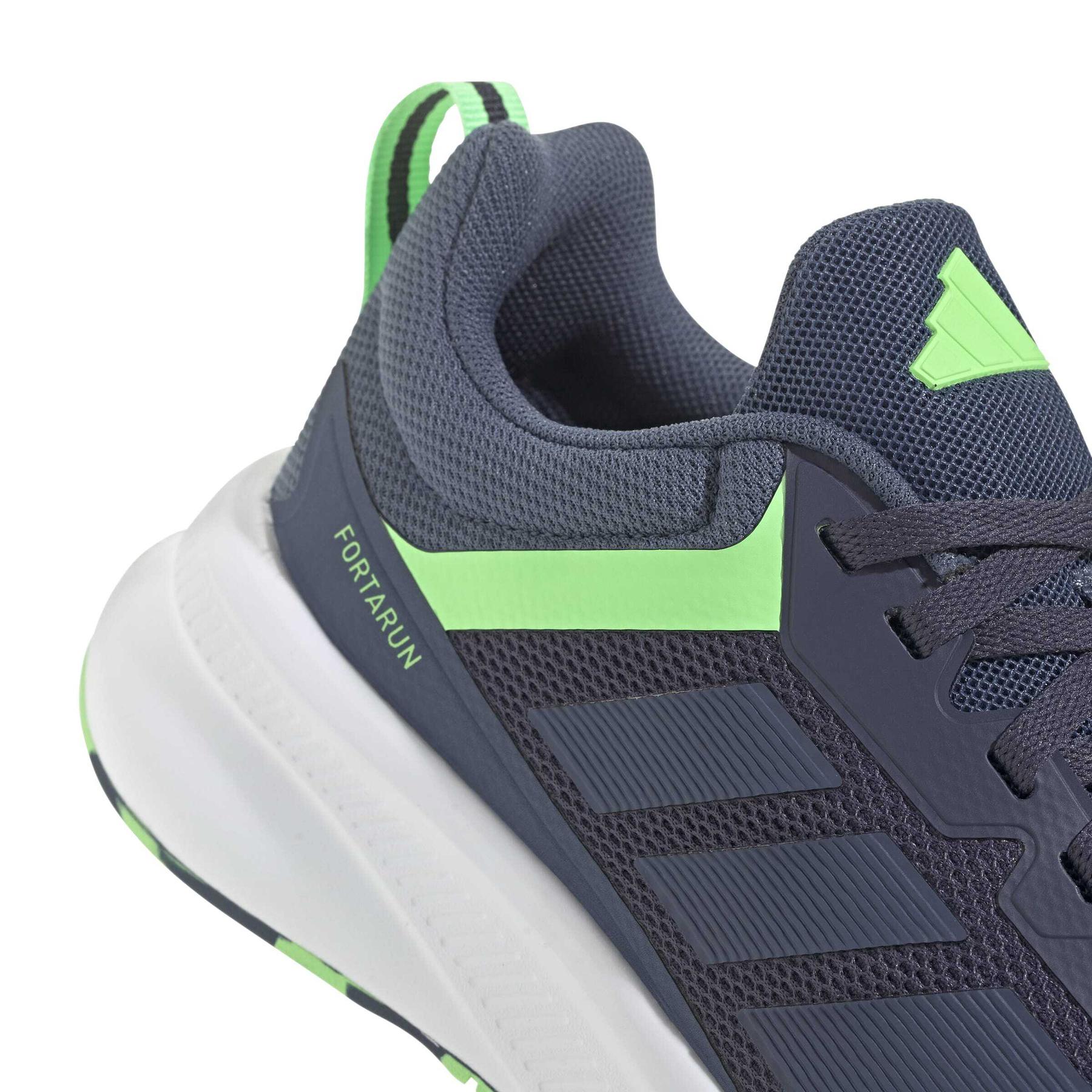 product/a/d/adidas_jq5173_9_footwear_photography_detail_view_2_white.jpg