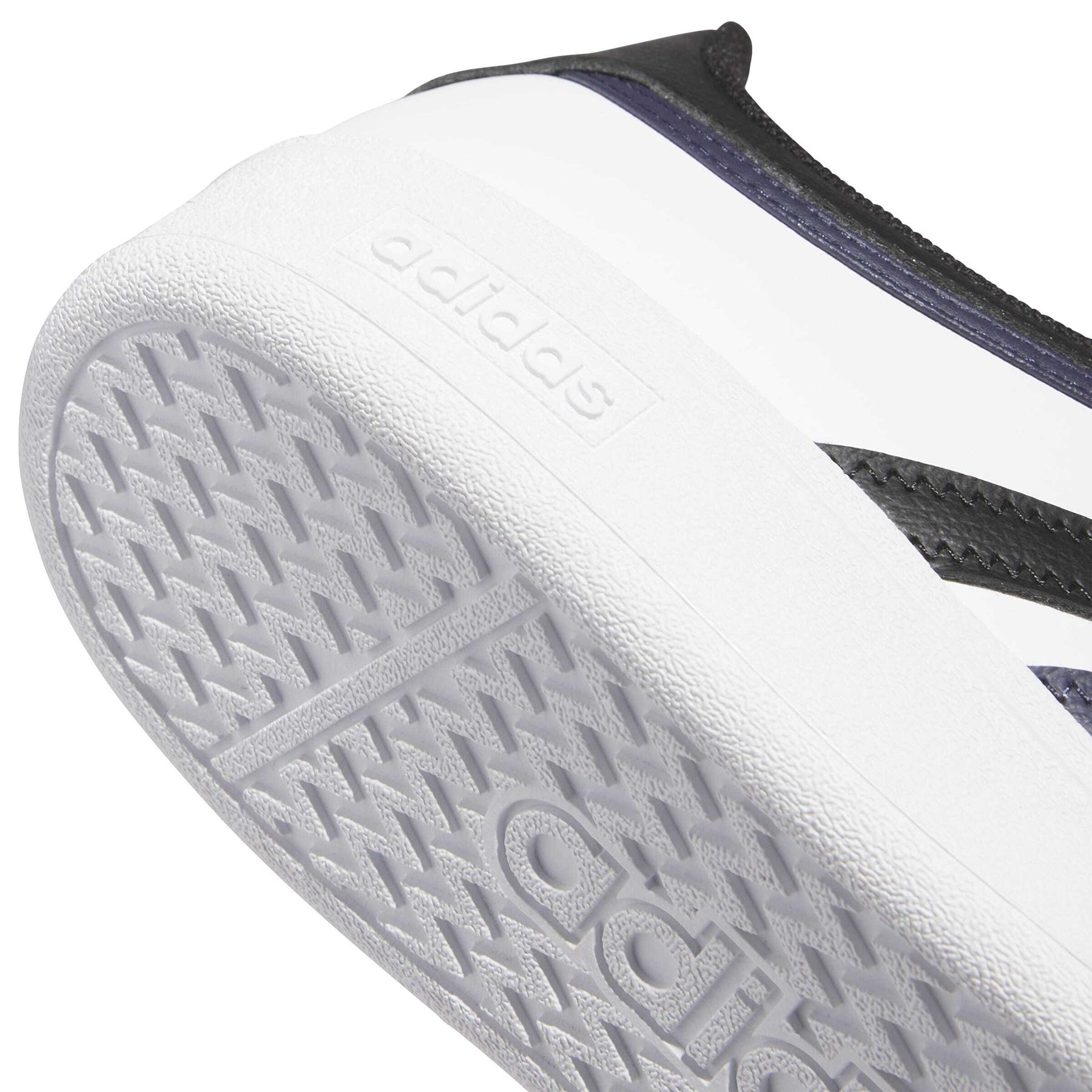 product/a/d/adidas_jq5294_9_footwear_photography_detail_view_2_white-nw091625.jpg