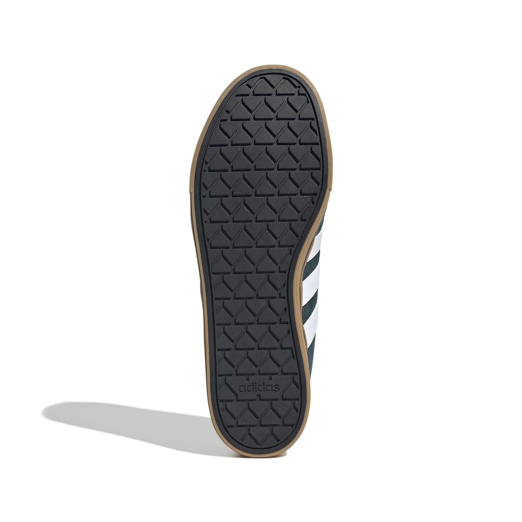 a/d/adidas_jq5614_4_footwear_photography_bottom_view_white.jpg